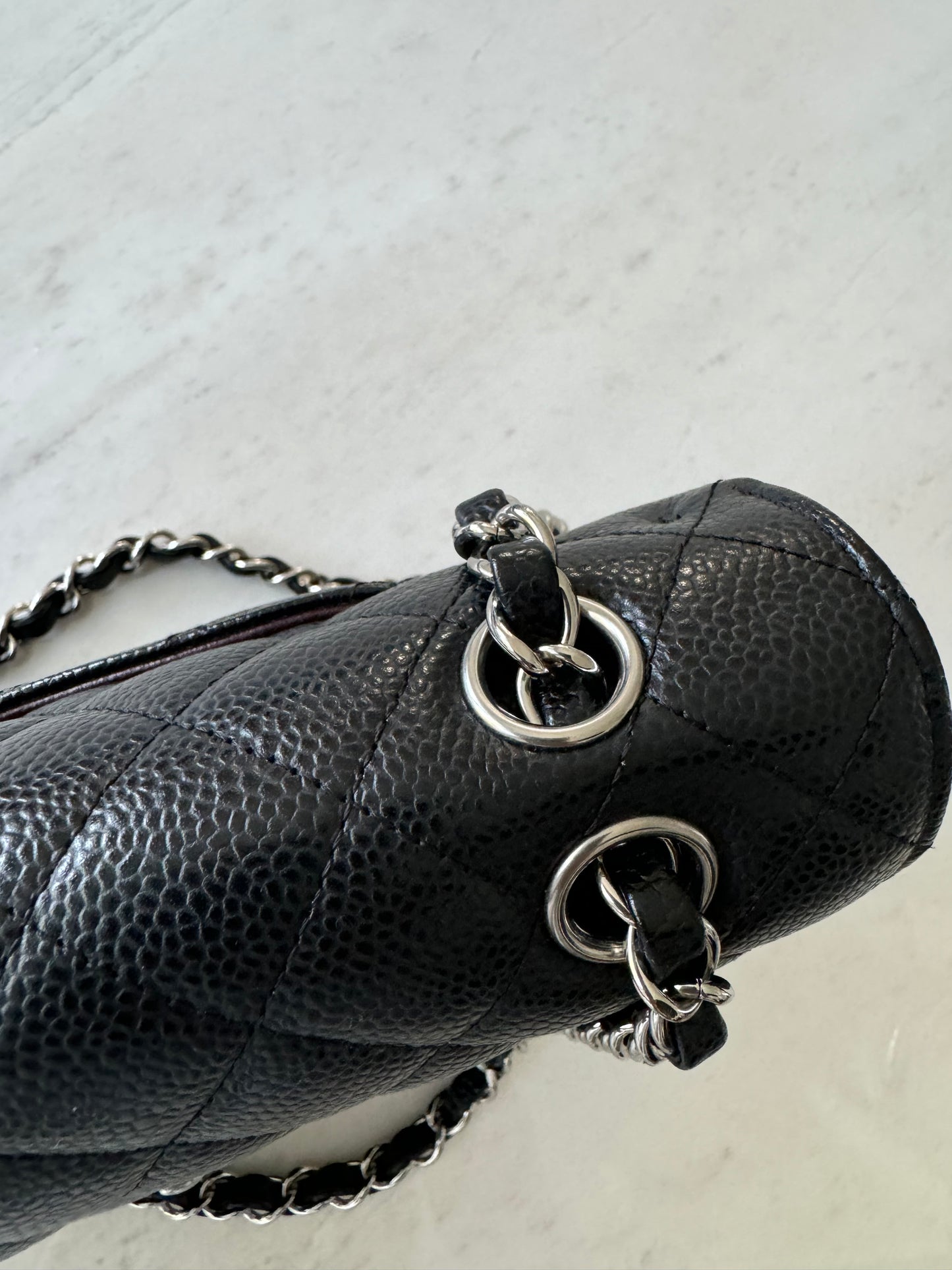Chanel medium classic caviar flap w/shw