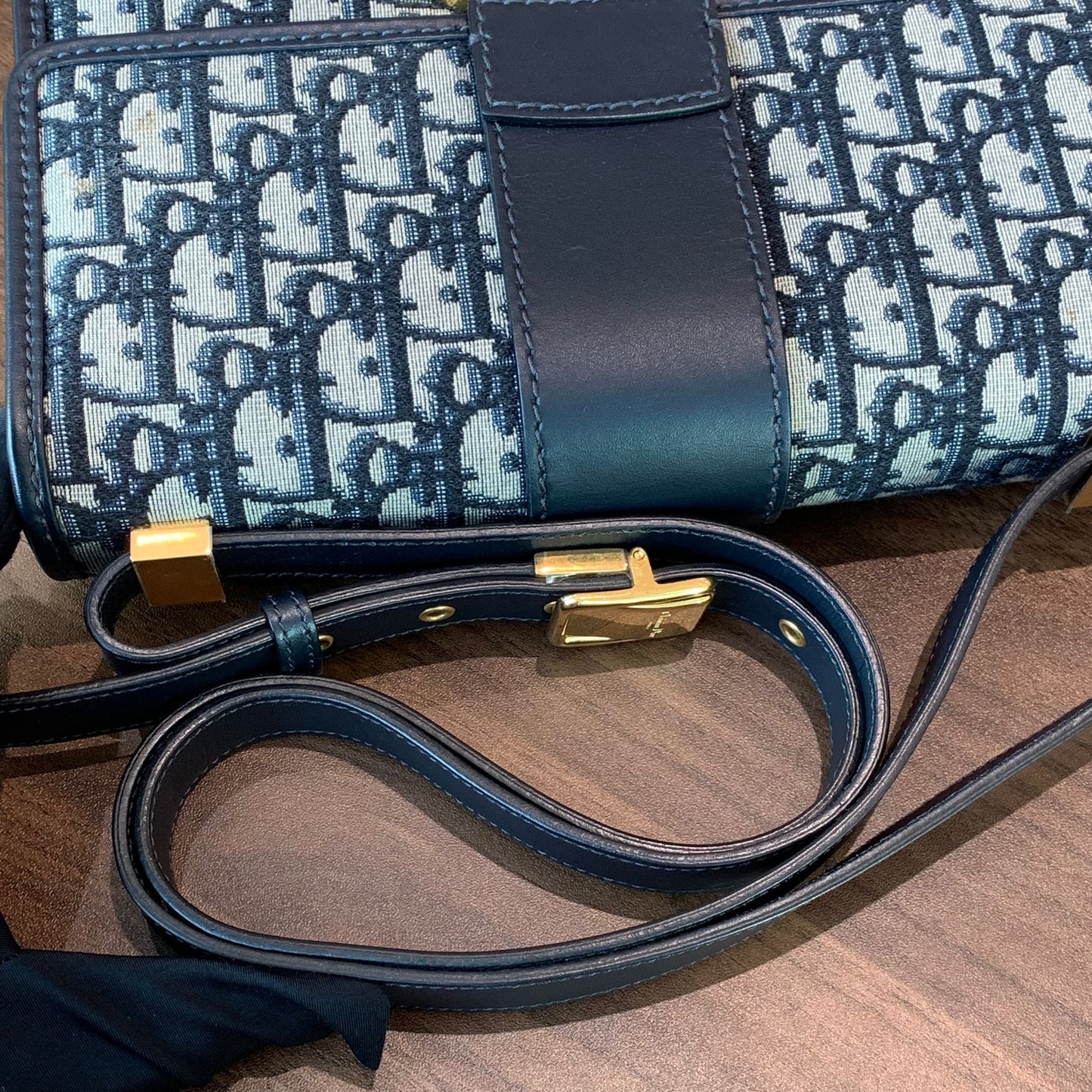 Christian Dior Montaigne 30 Bag