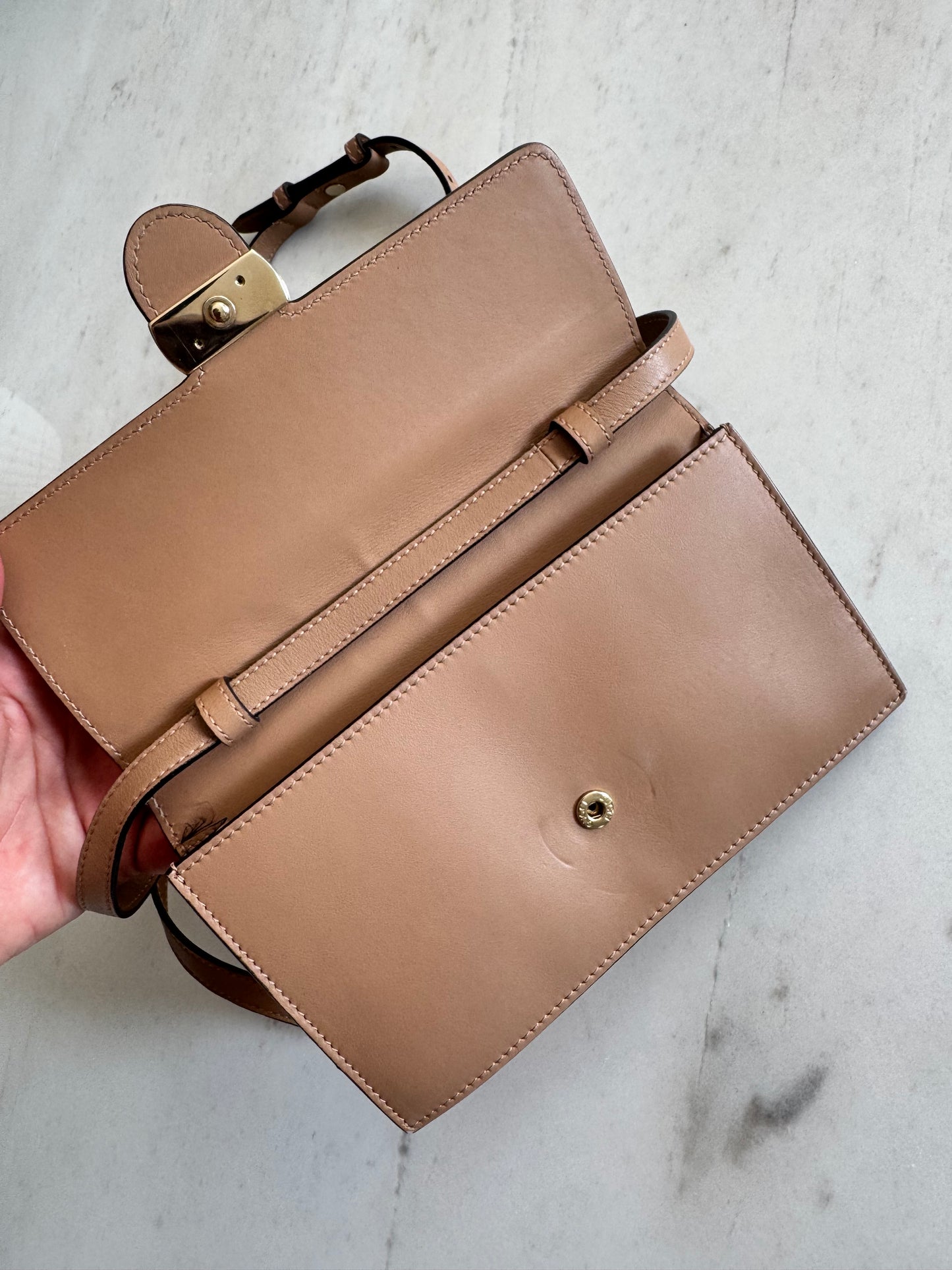 Gucci Beige Interlocking GG Crossbody Wallet on Strap