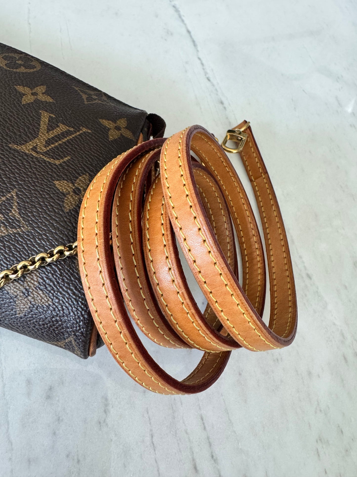 Louis Vuitton Eva Clutch On Chain