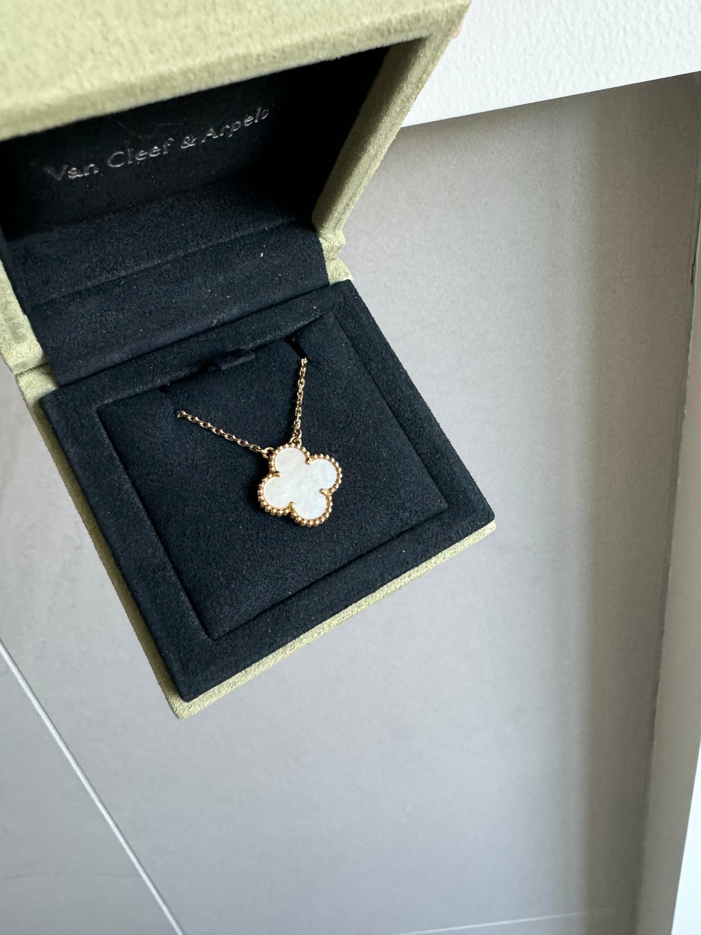 Van Cleef mother of pearl vintage Alhambra