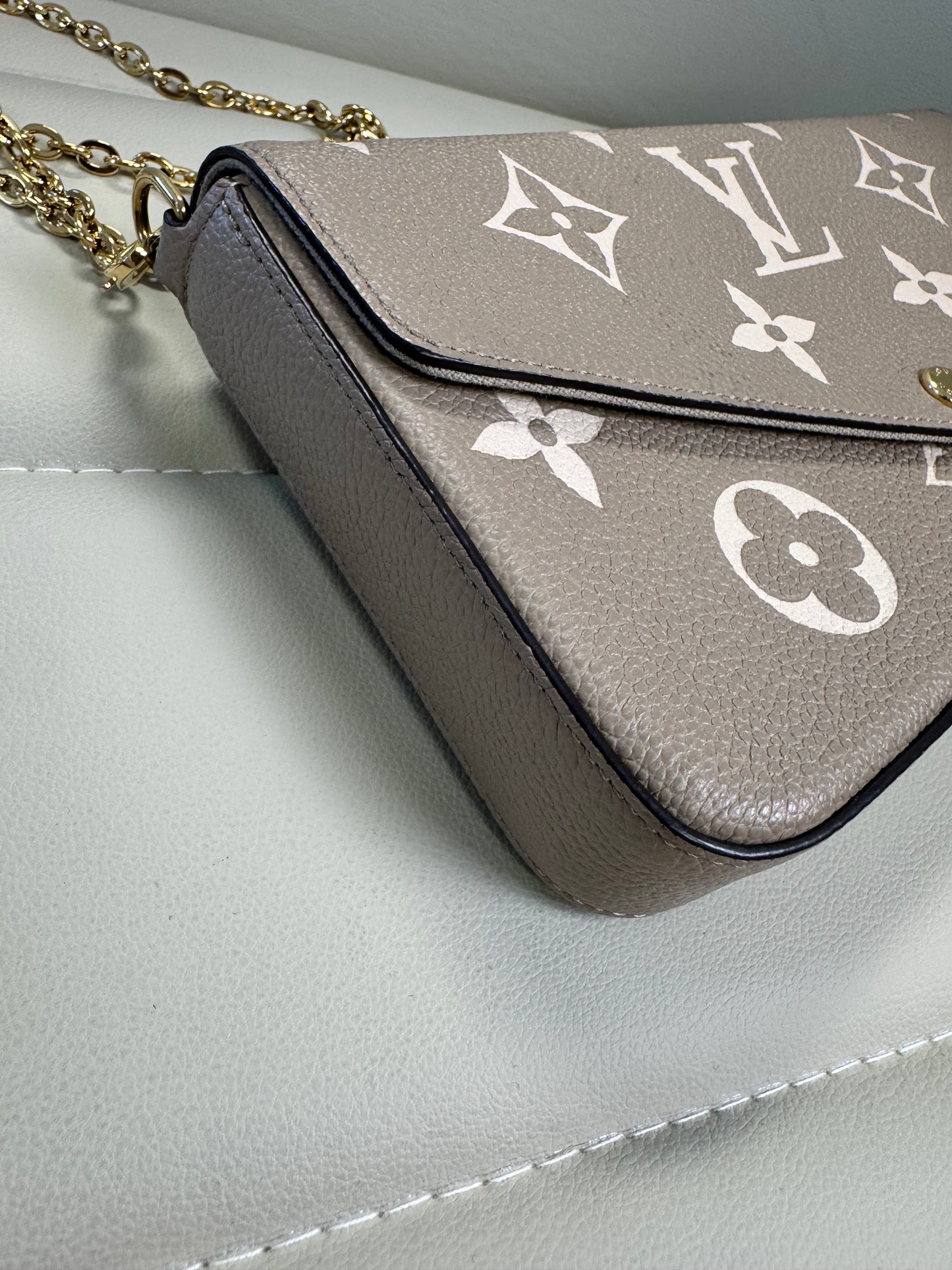 Louis Vuitton Empreinte Monogram Felicie Pochette, Turtle Dove