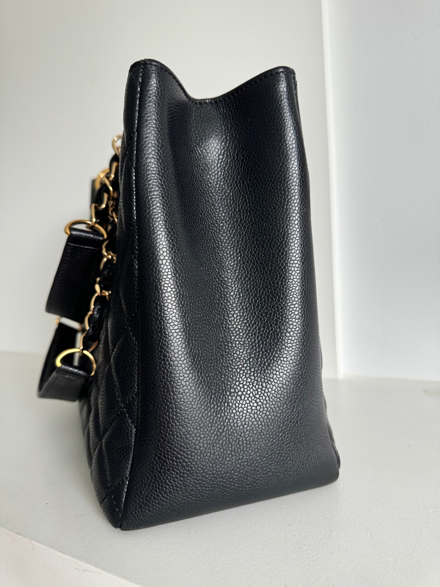 Chanel Caviar GST Bag. GHE