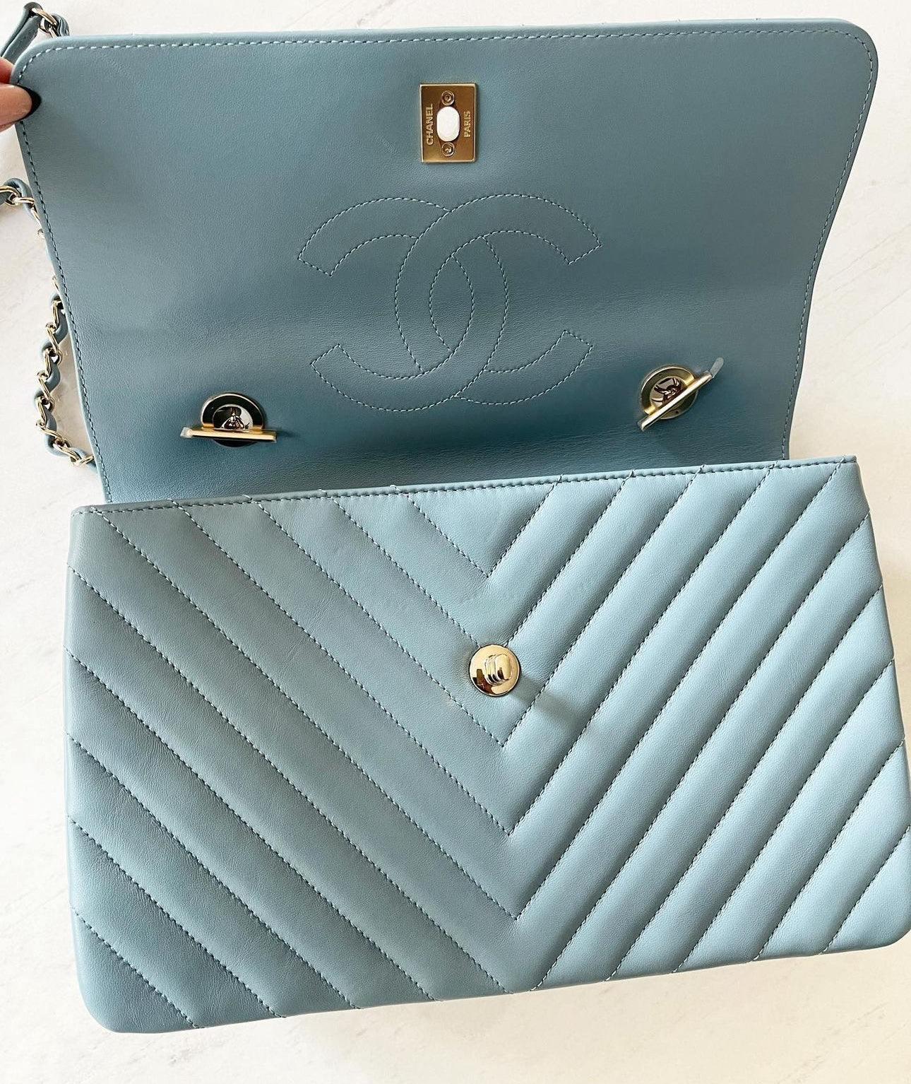 Chanel lambskin medium chevron trendy top handle