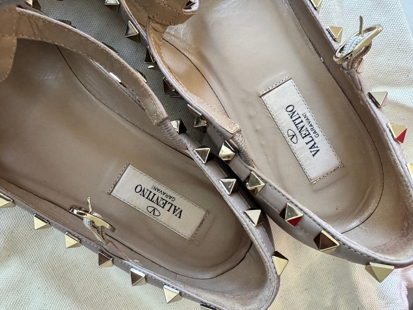 Valentino Garavani Rockstud Pointed Toe Ballerina Shoes