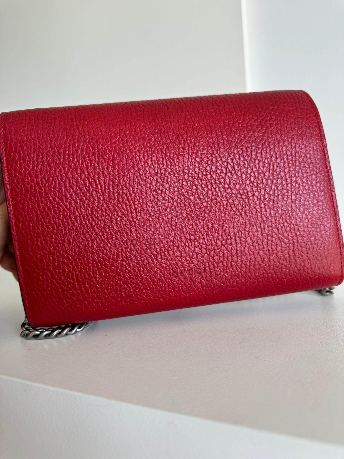Gucci dionysus wallet on chain. Red