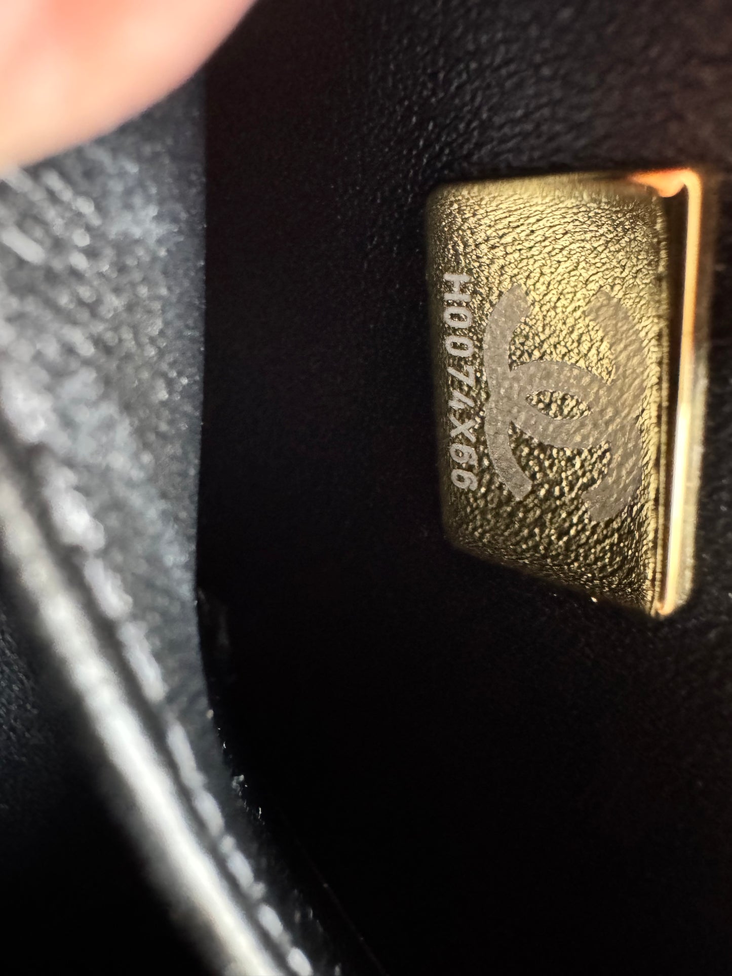 Chanel Caviar Small Vanity Case Black