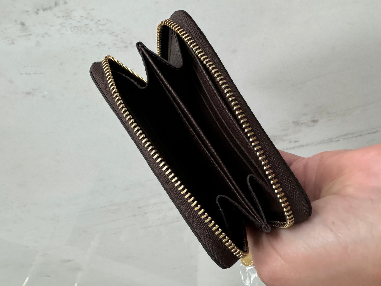 Louis vuitton DE zippy coin purse