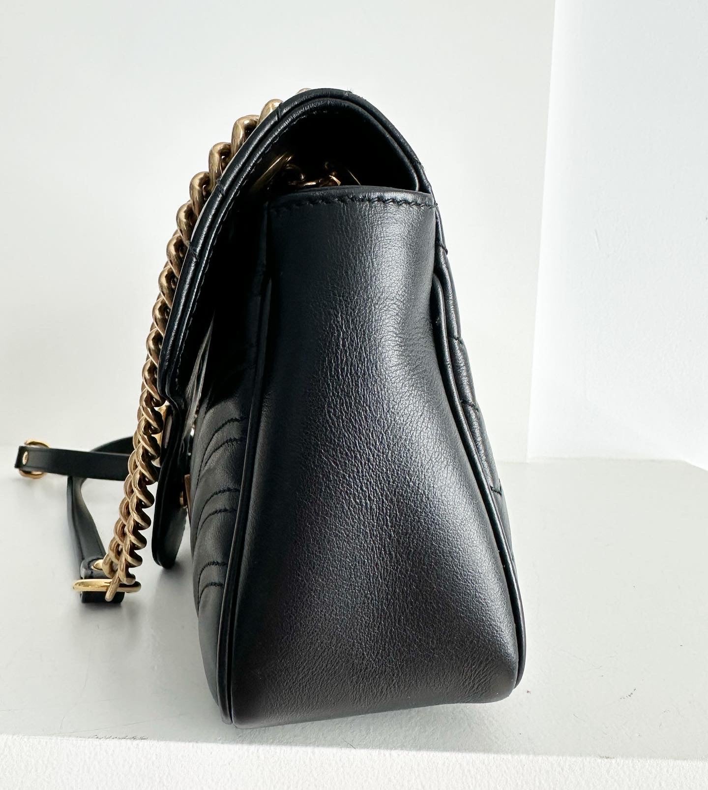 Gucci marmont matelasse small flap bag