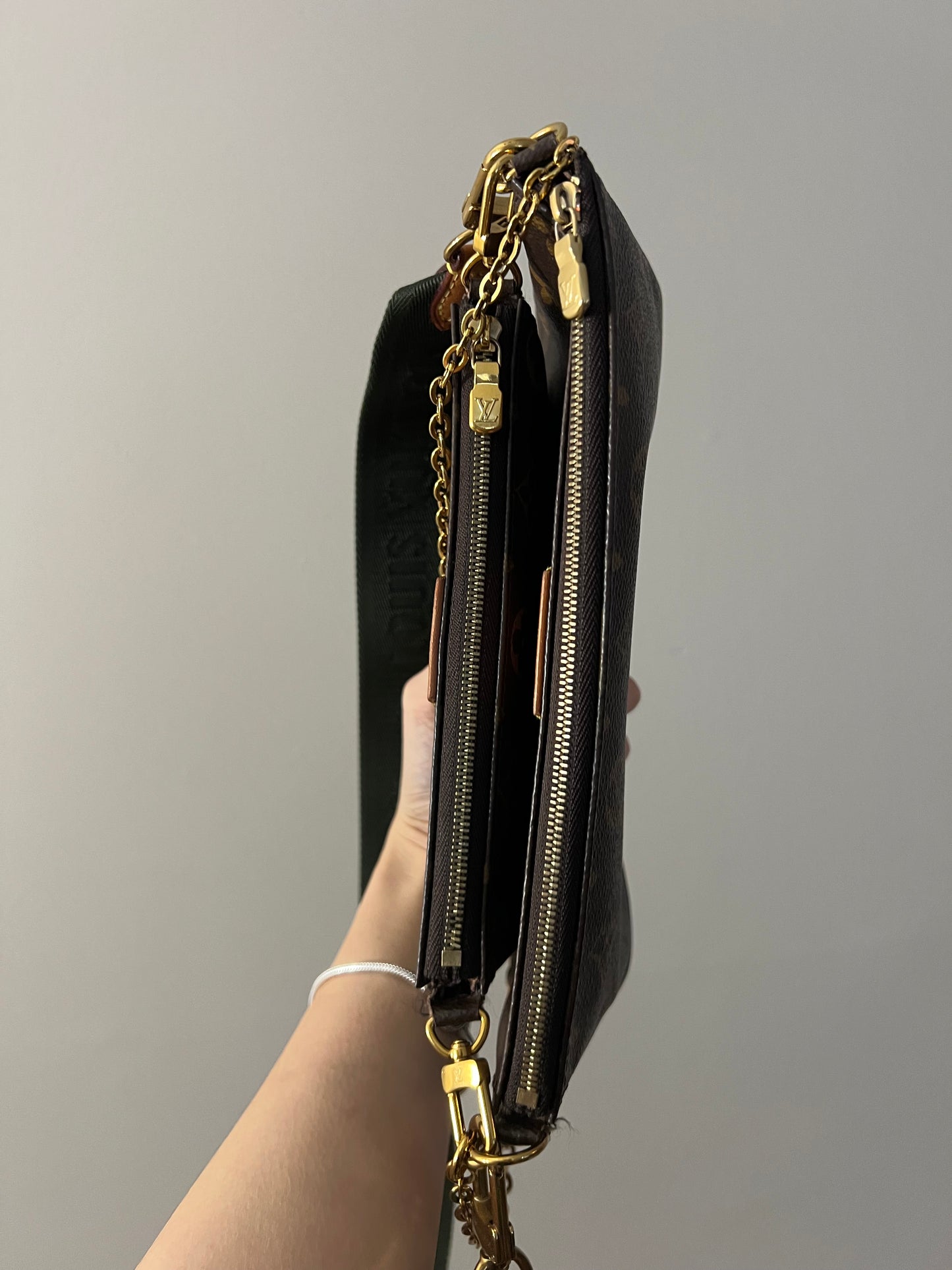 Louis Vuitton multi pochette monogram, kakhi strap