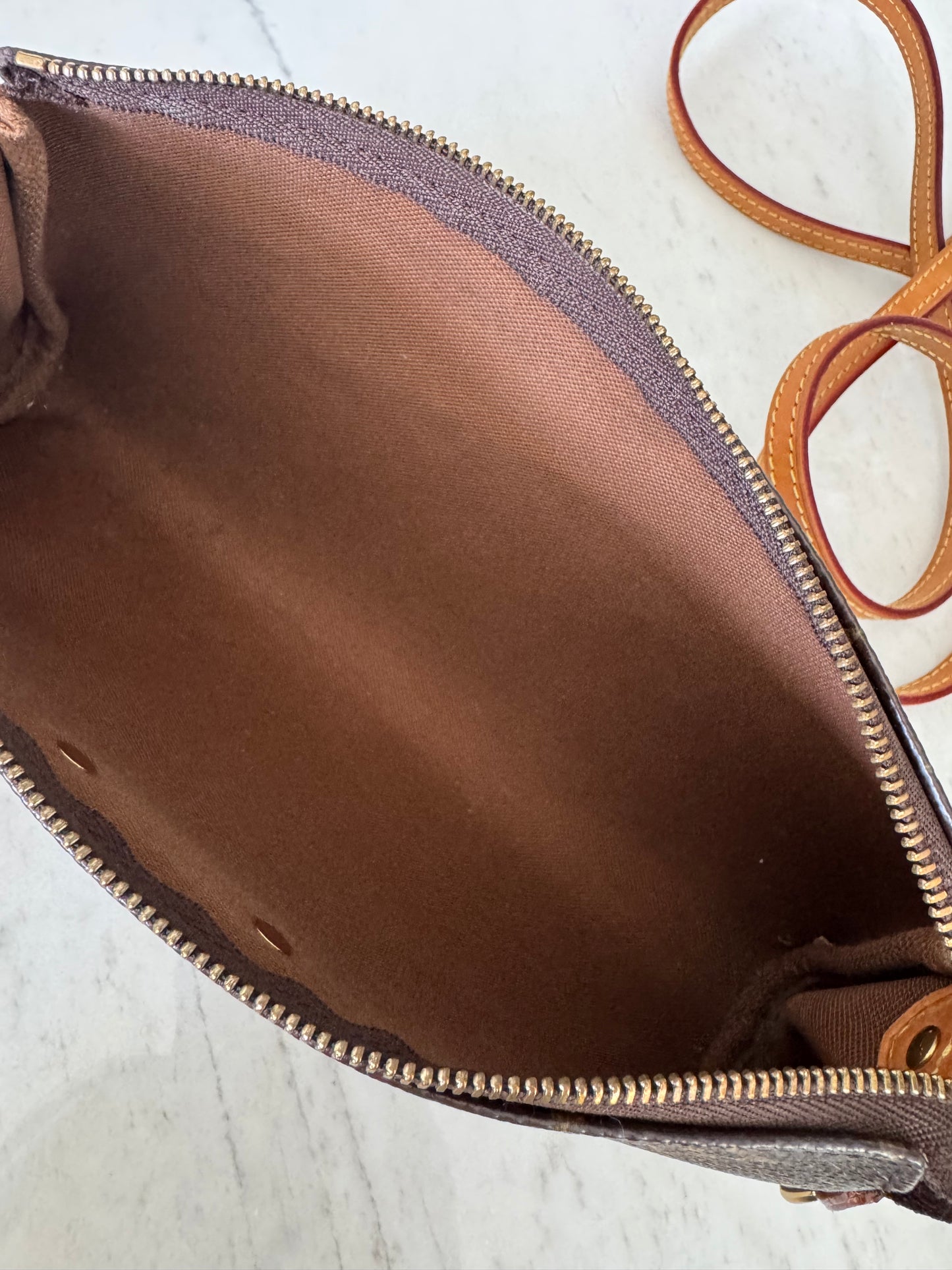 Louis Vuitton Eva Clutch On Chain