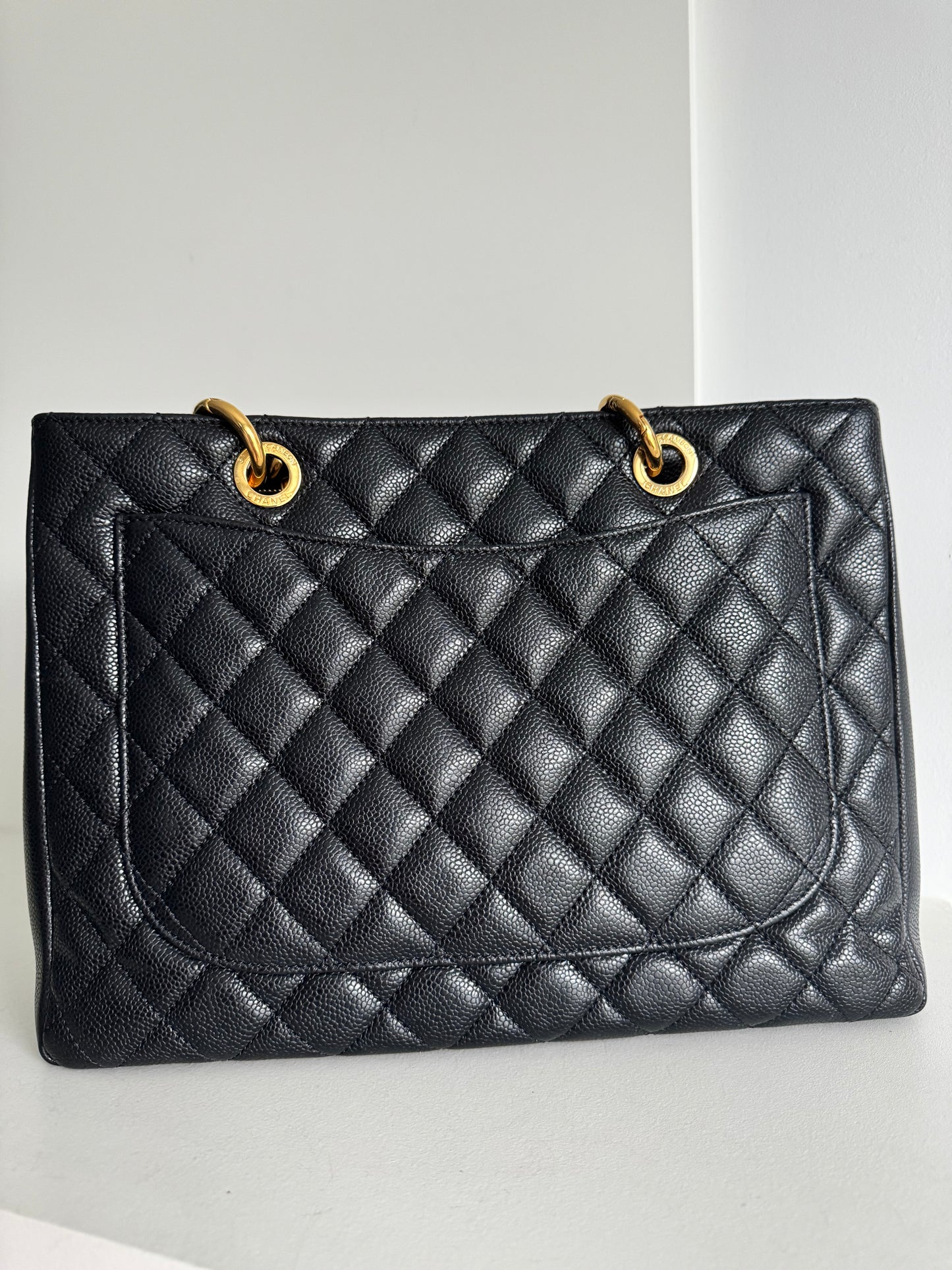 Chanel Caviar GST Bag. GHE