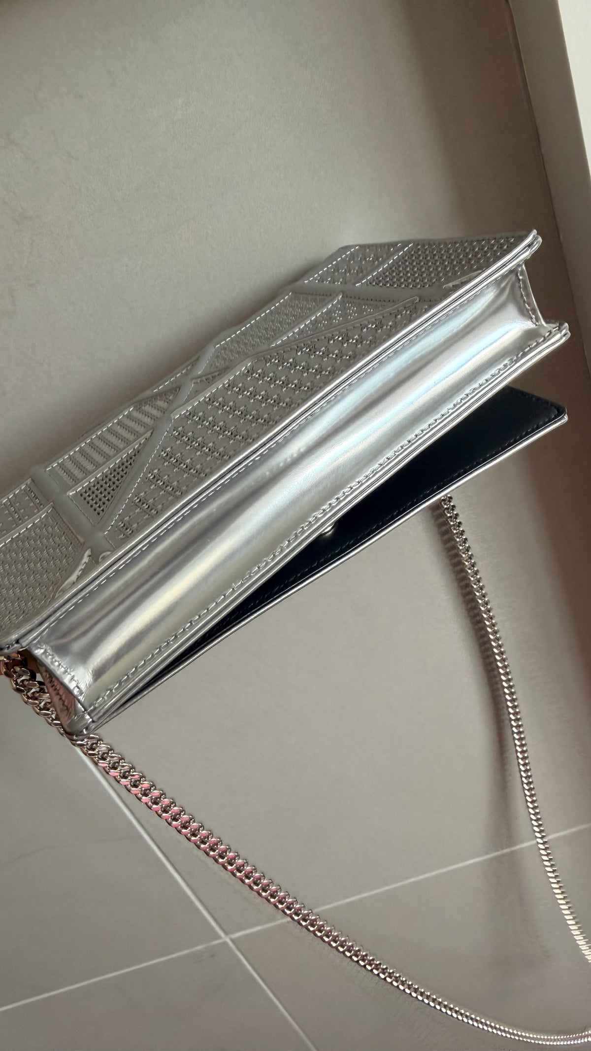 Christian Dior Diorama Wallet On Chain