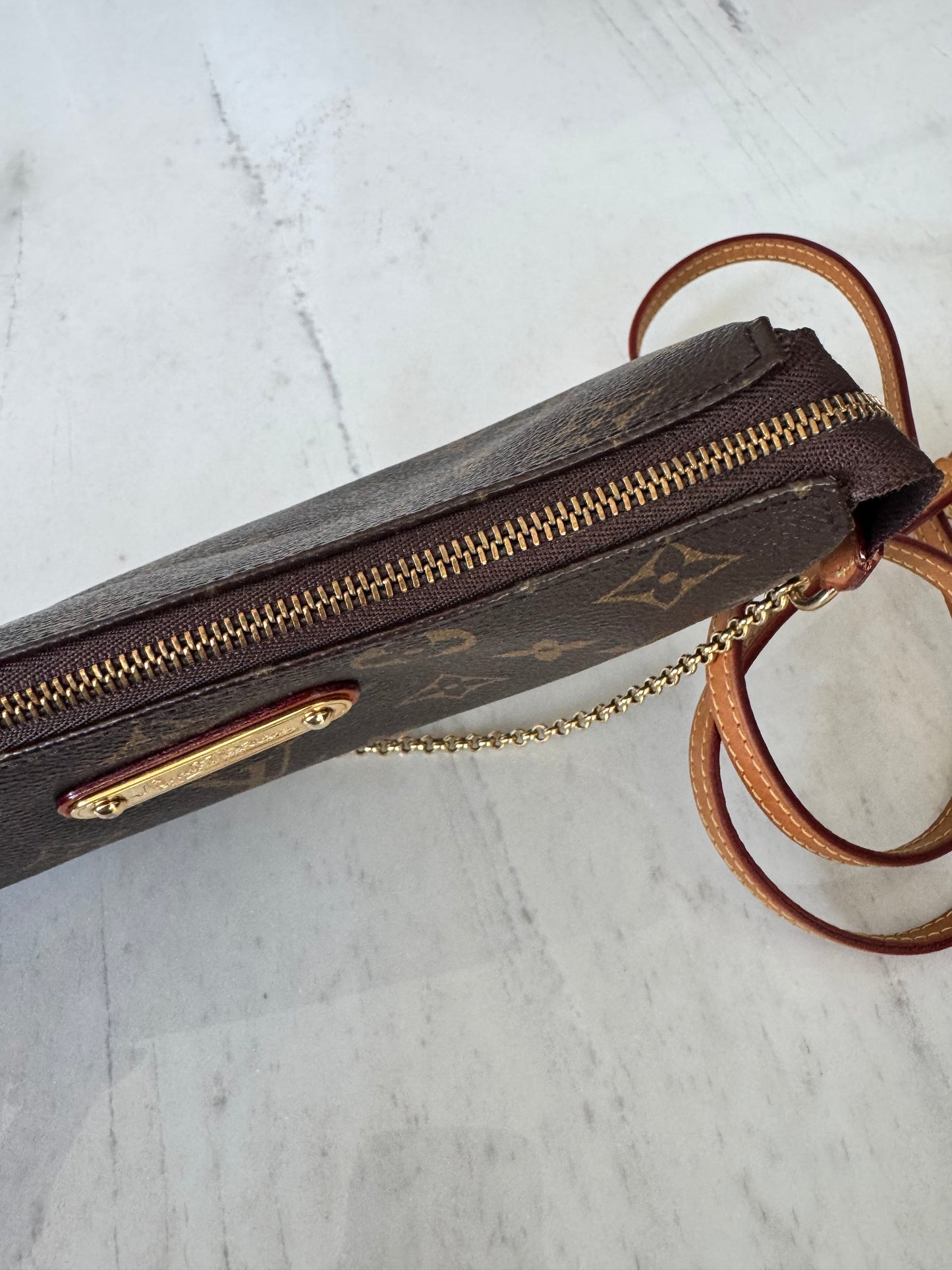 Louis Vuitton Eva Clutch On Chain