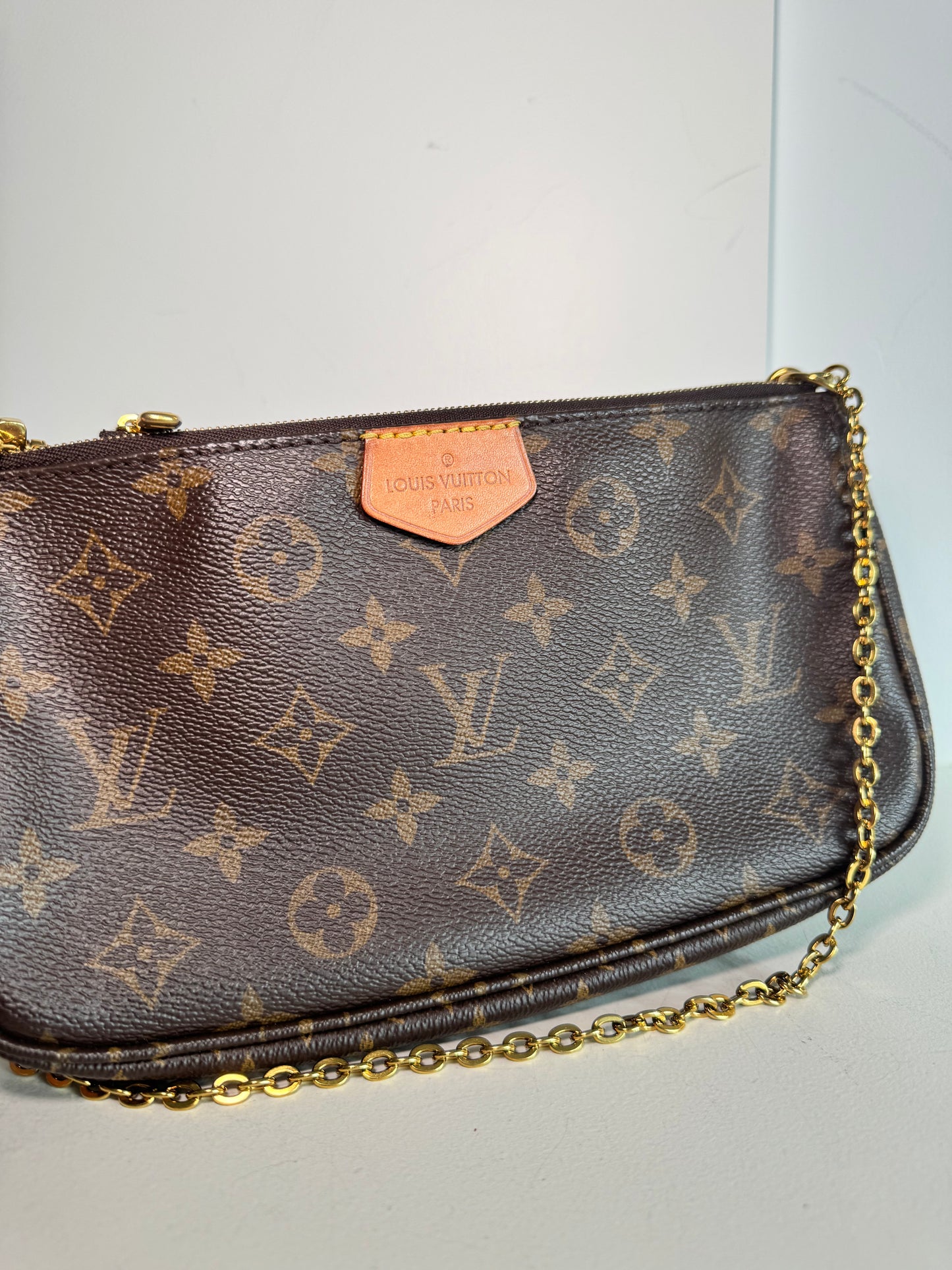 Louis Vuitton multipochette khaki
