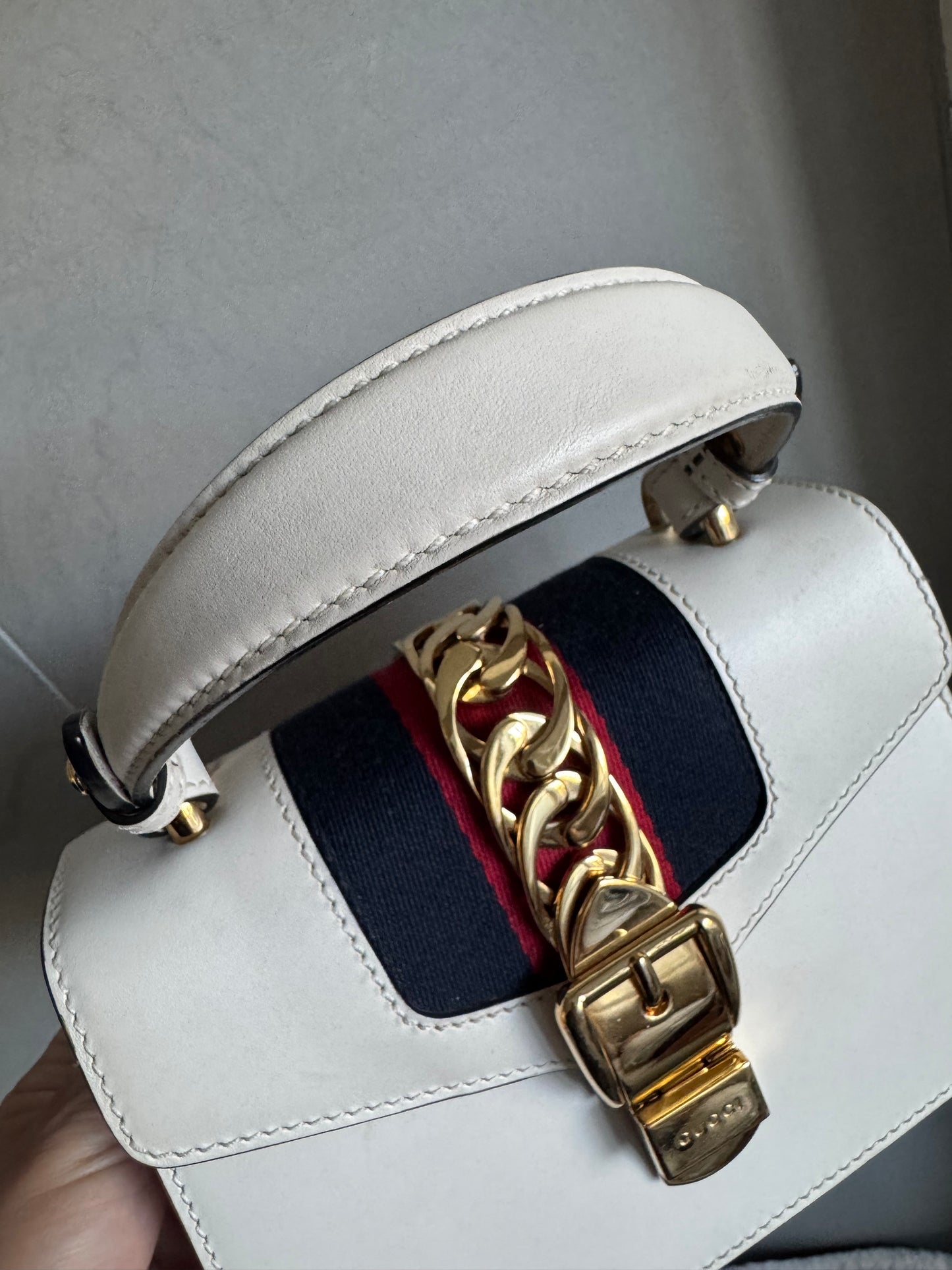 Gucci Chain-Link Sylvie Mini, White