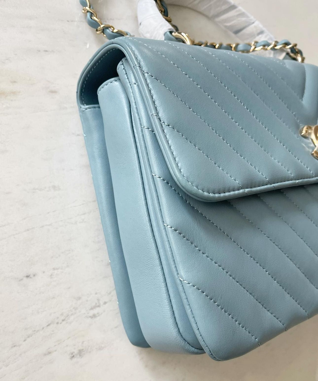Chanel lambskin medium chevron trendy top handle