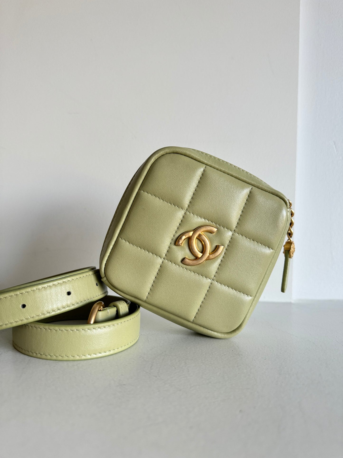 CHANEL Lambskin Diamond Shape Belt Bag Gold Hardware