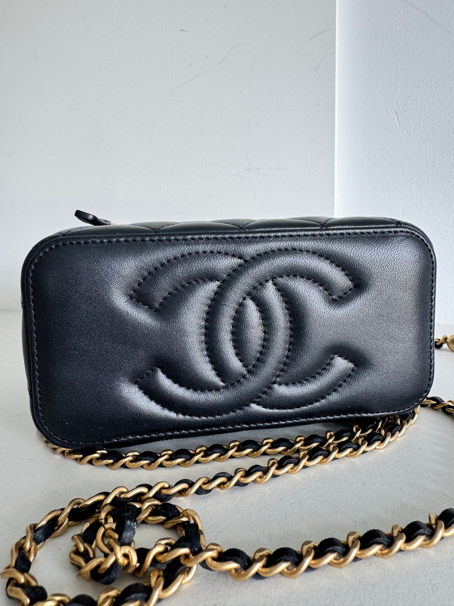 Chanel Pearl Crush Vanity Case, Black lambskin GHW