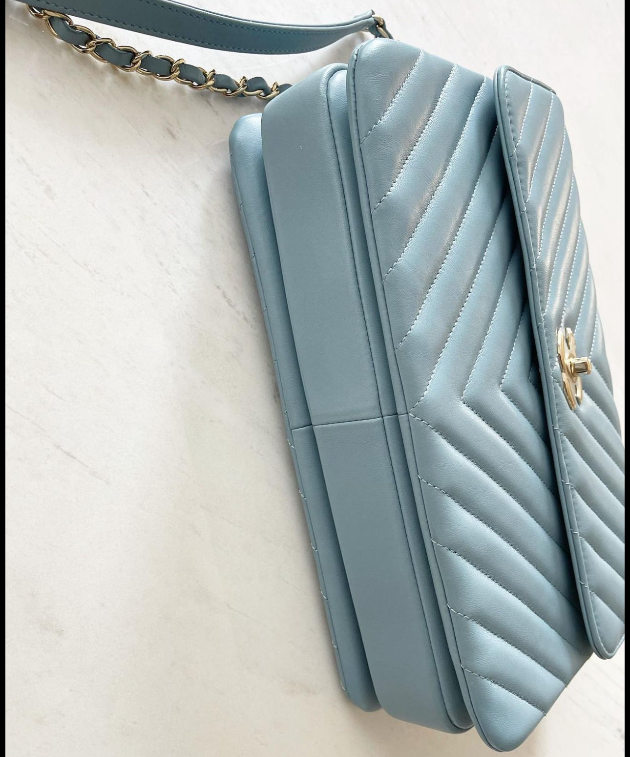 Chanel lambskin medium chevron trendy top handle