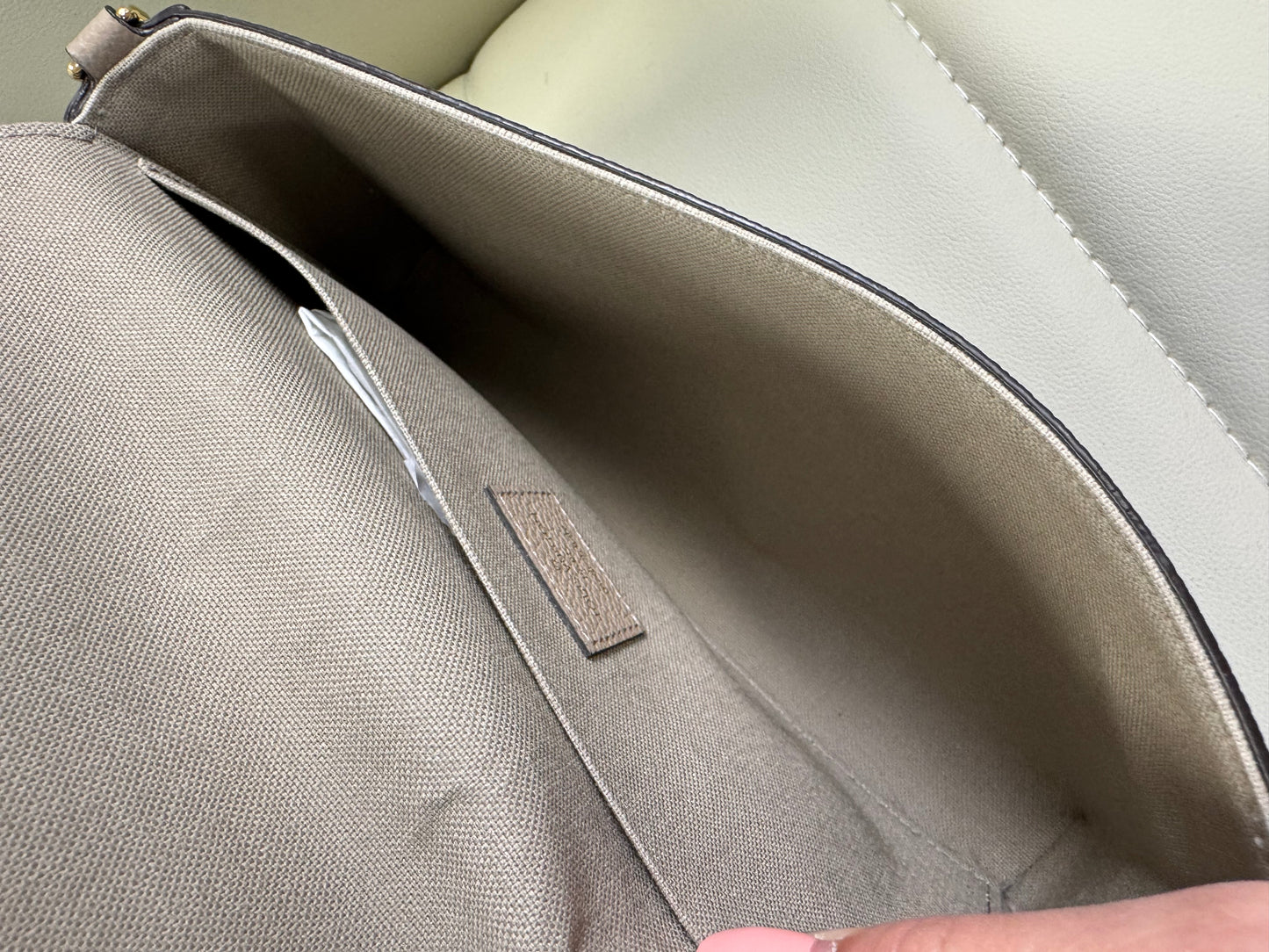 Louis Vuitton Empreinte Monogram Felicie Pochette, Turtle Dove