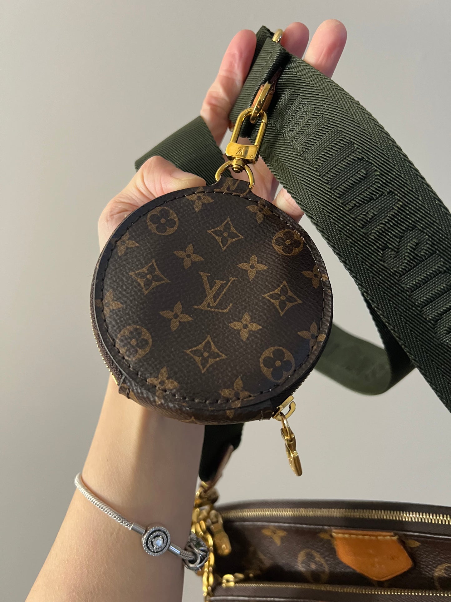 Louis Vuitton multi pochette monogram, kakhi strap