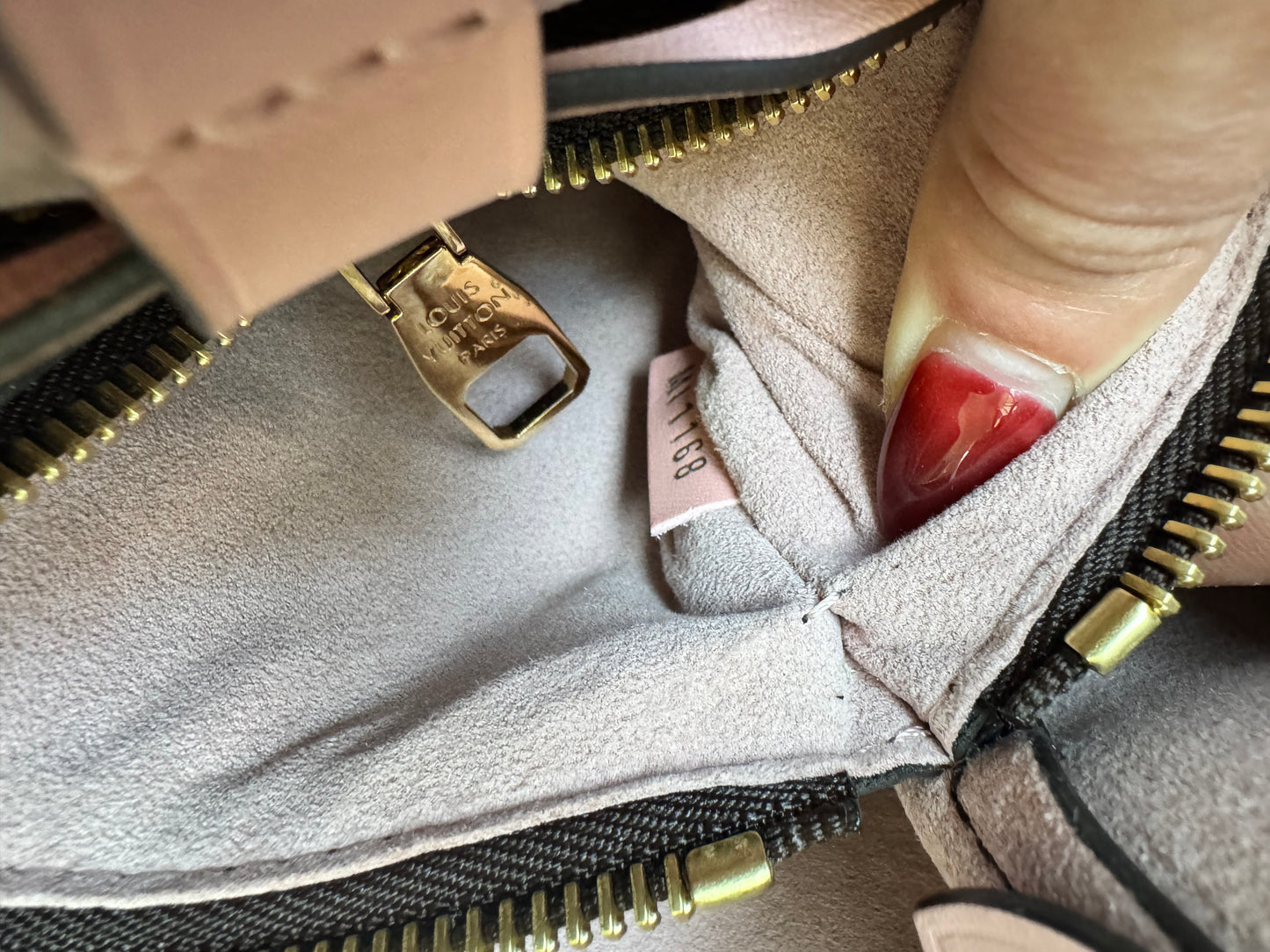 Louis Vuitton NeoNoe MM bag