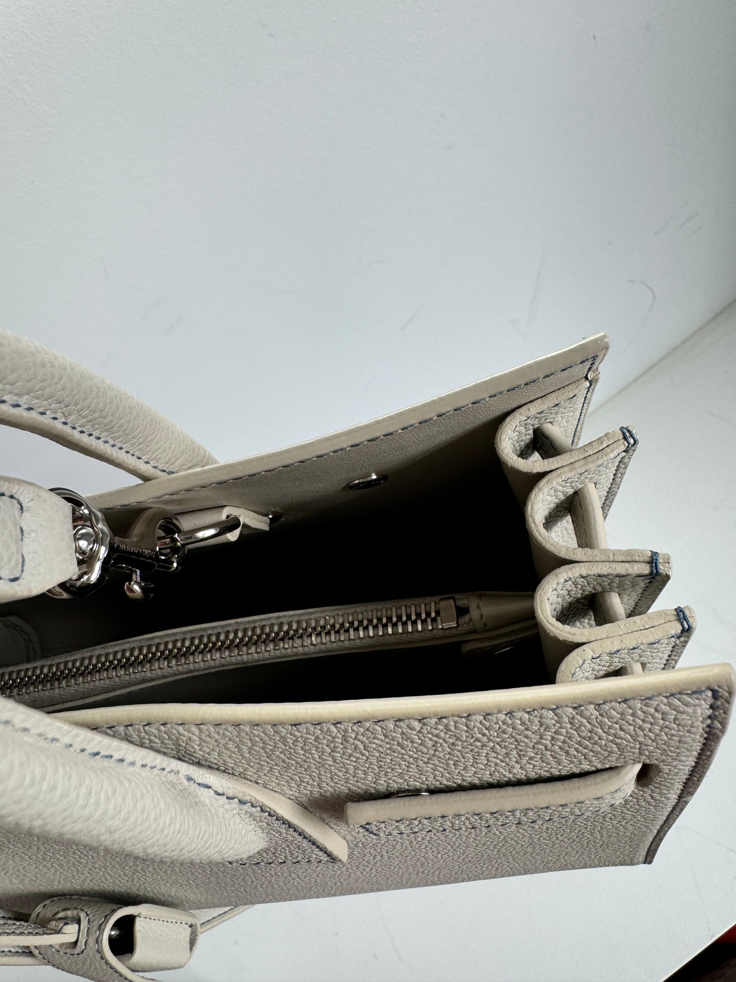 Saint laurent sac de jour baby, vintage white