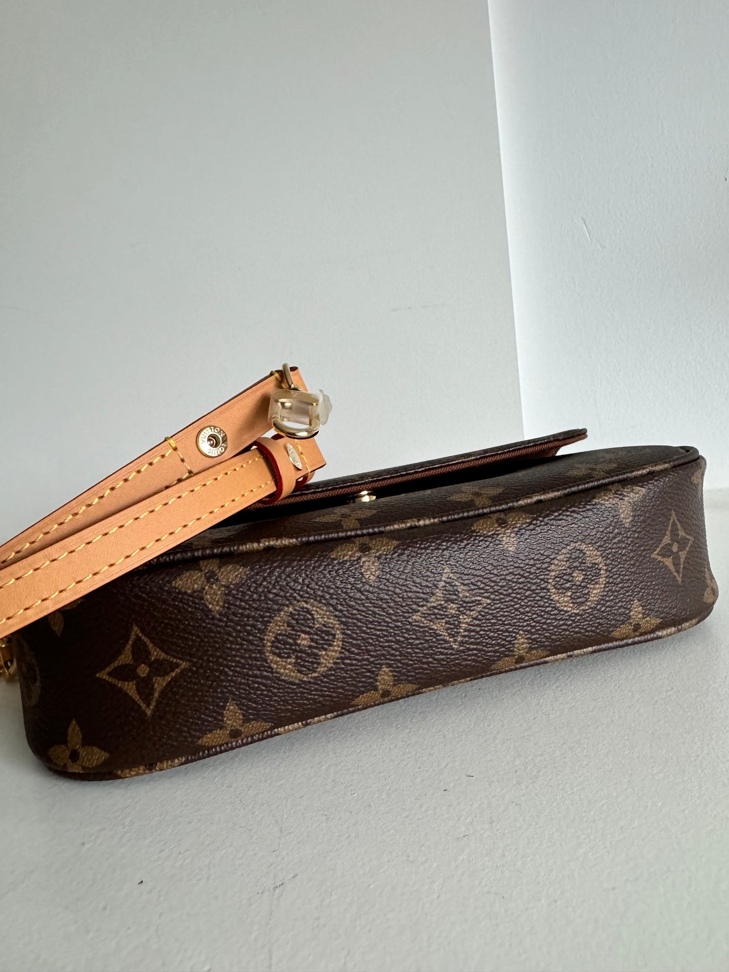 Louis Vuitton Ivy monogram bag