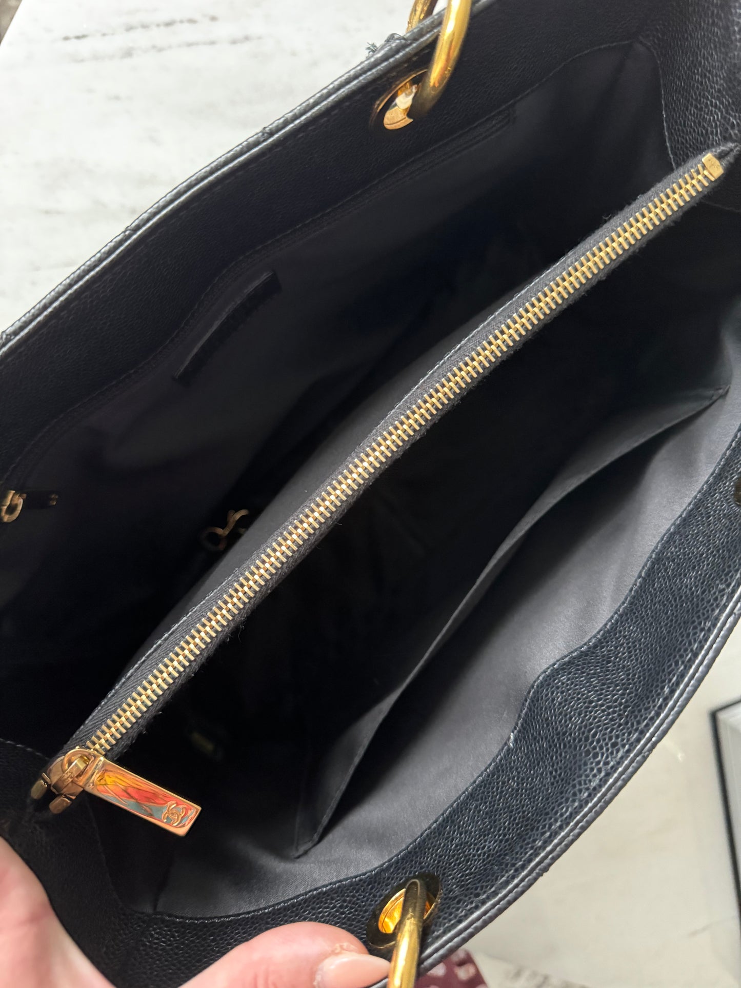 Chanel Caviar GST Bag. GHE