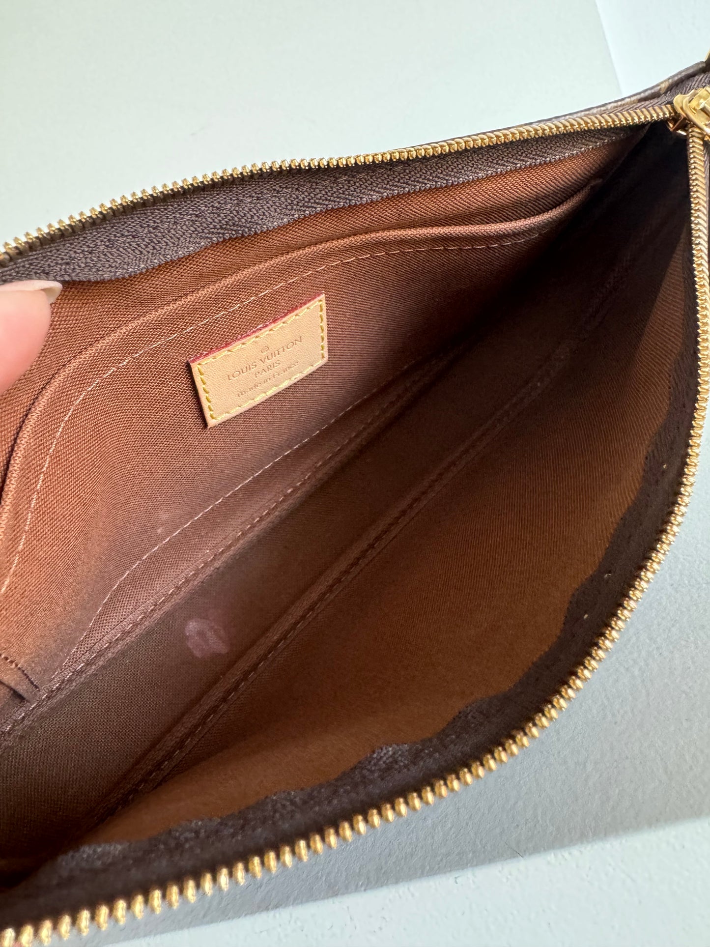 Louis vuitton multipochette kakhi strap