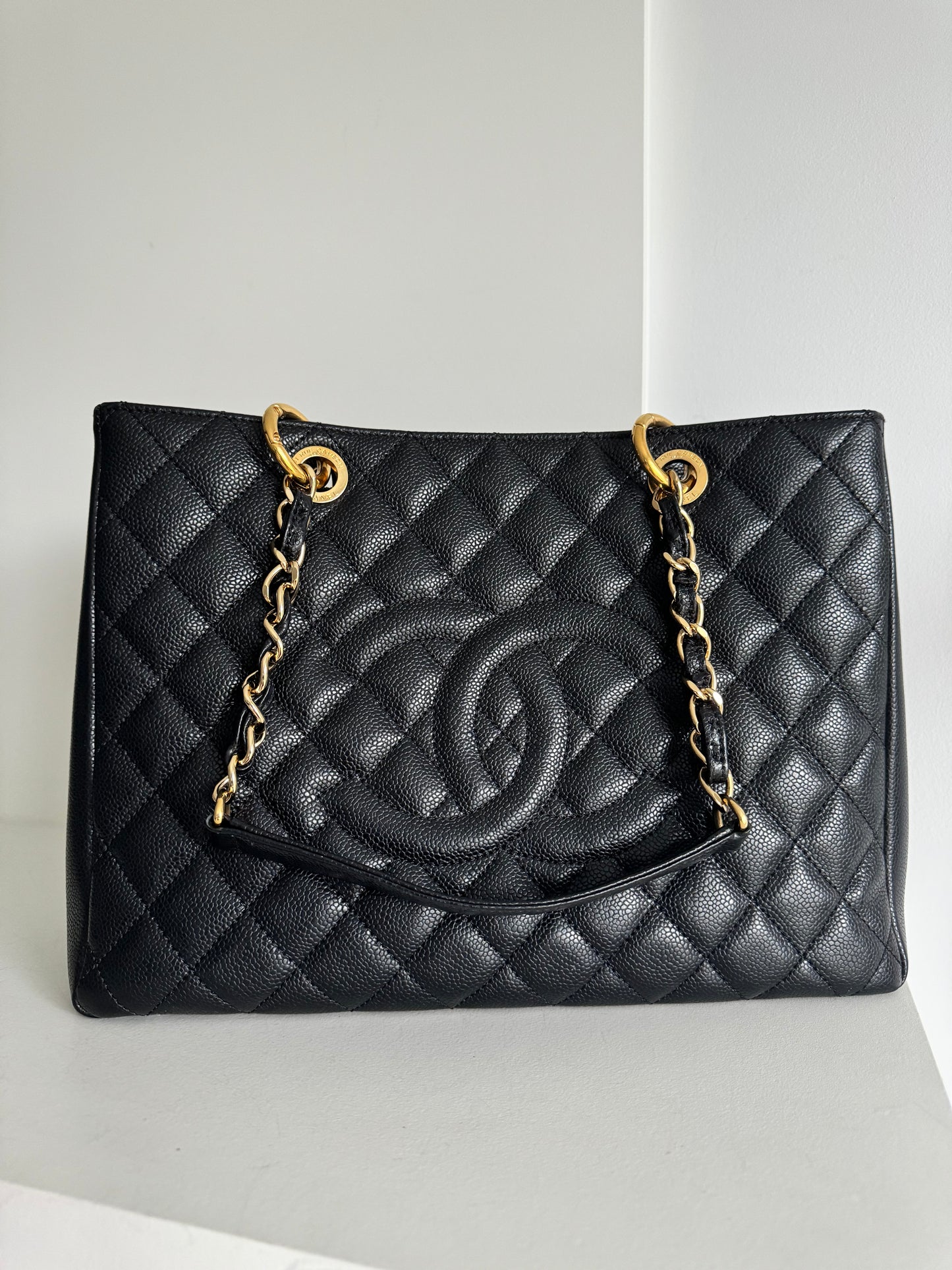 Chanel Caviar GST Bag. GHE