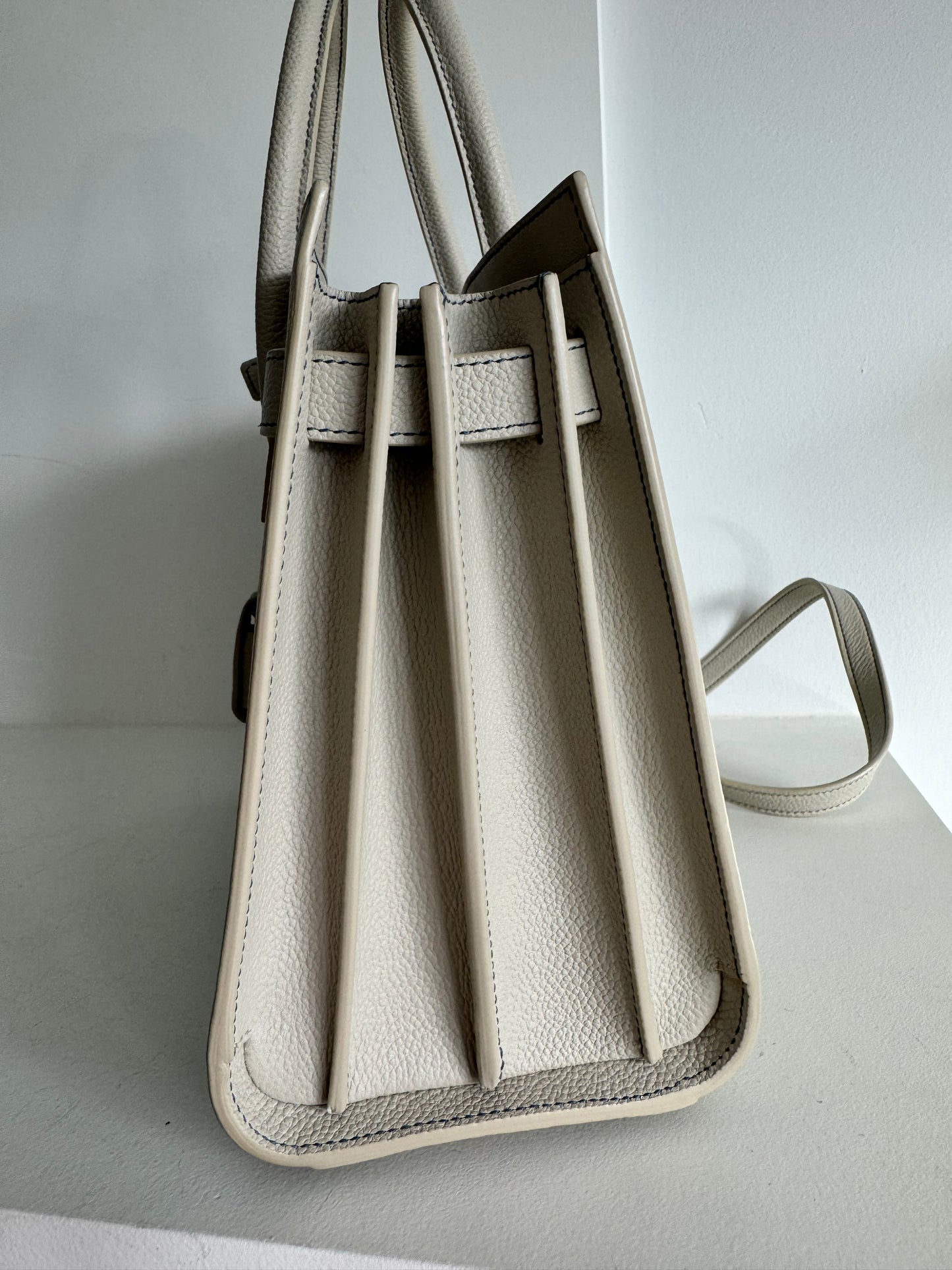 Saint laurent sac de jour baby, vintage white