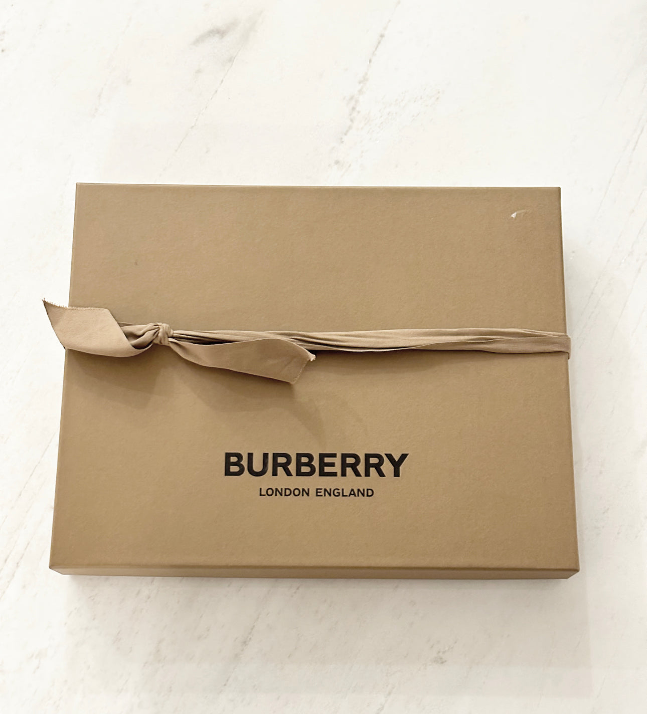 Burberry chkd cashmere scarf