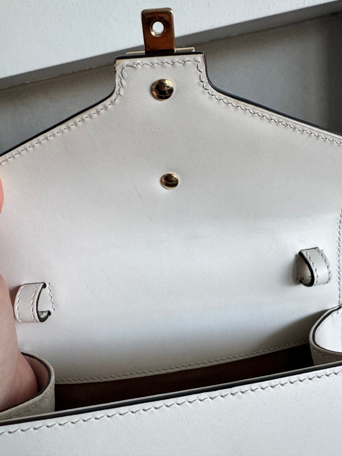 Gucci Chain-Link Sylvie Mini, White