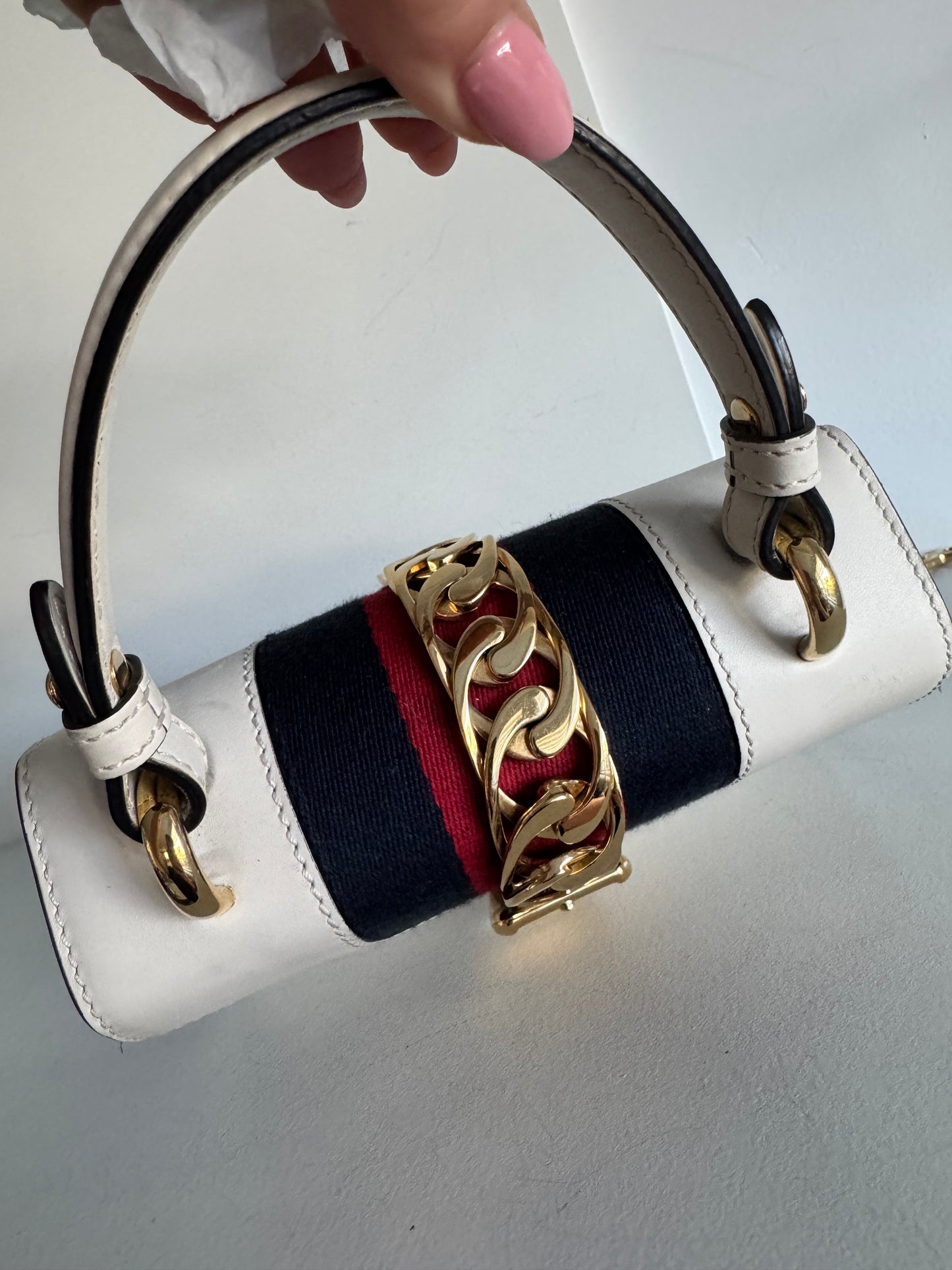 Gucci Chain-Link Sylvie Mini, White