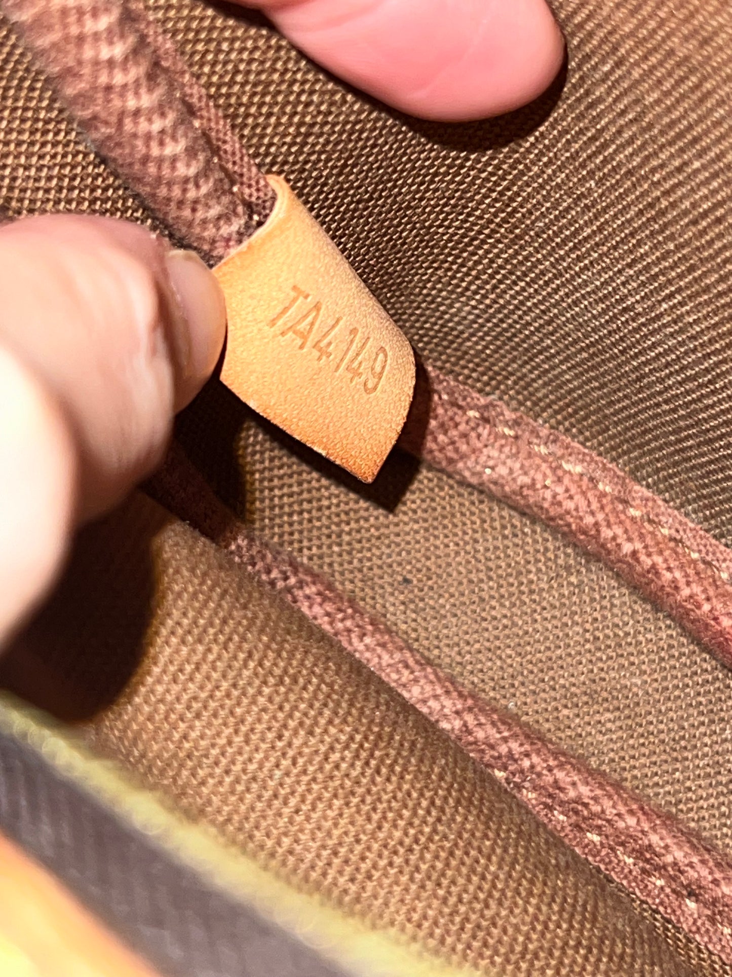 Louis Vuitton multi pochette monogram, kakhi strap