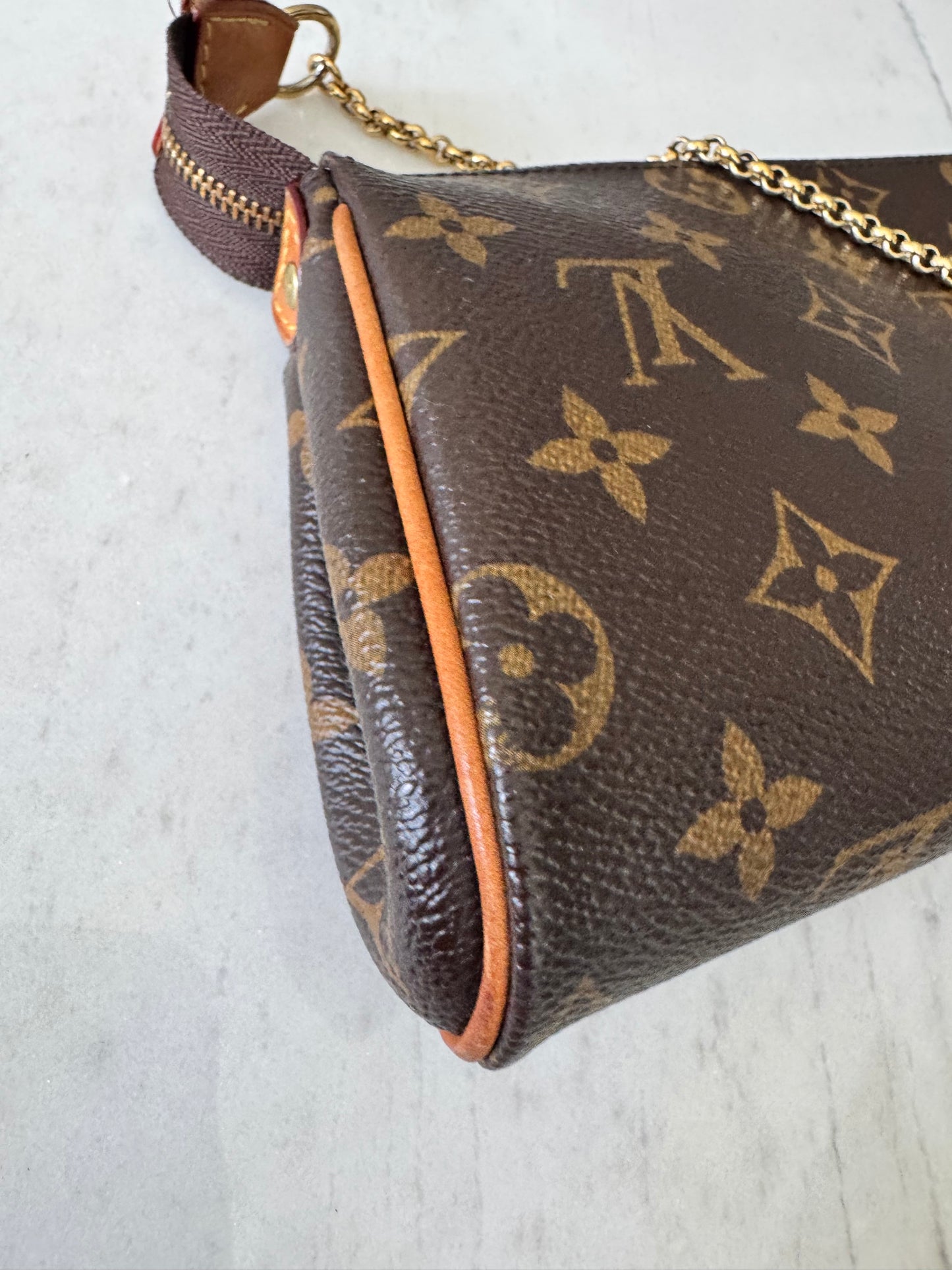 Louis Vuitton Eva Clutch On Chain