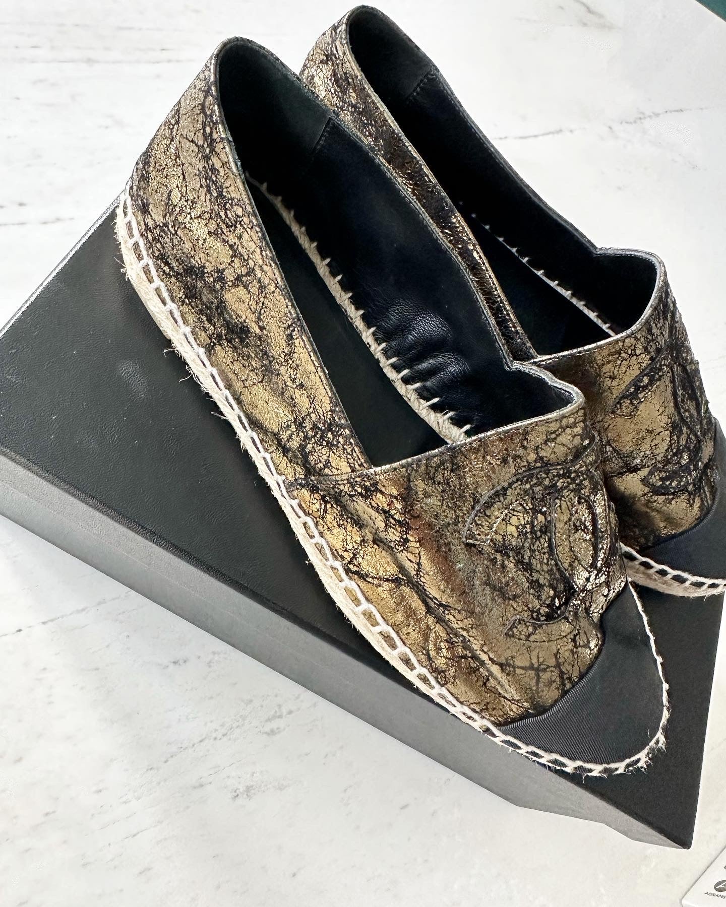 Chanel espadrilles black/gold