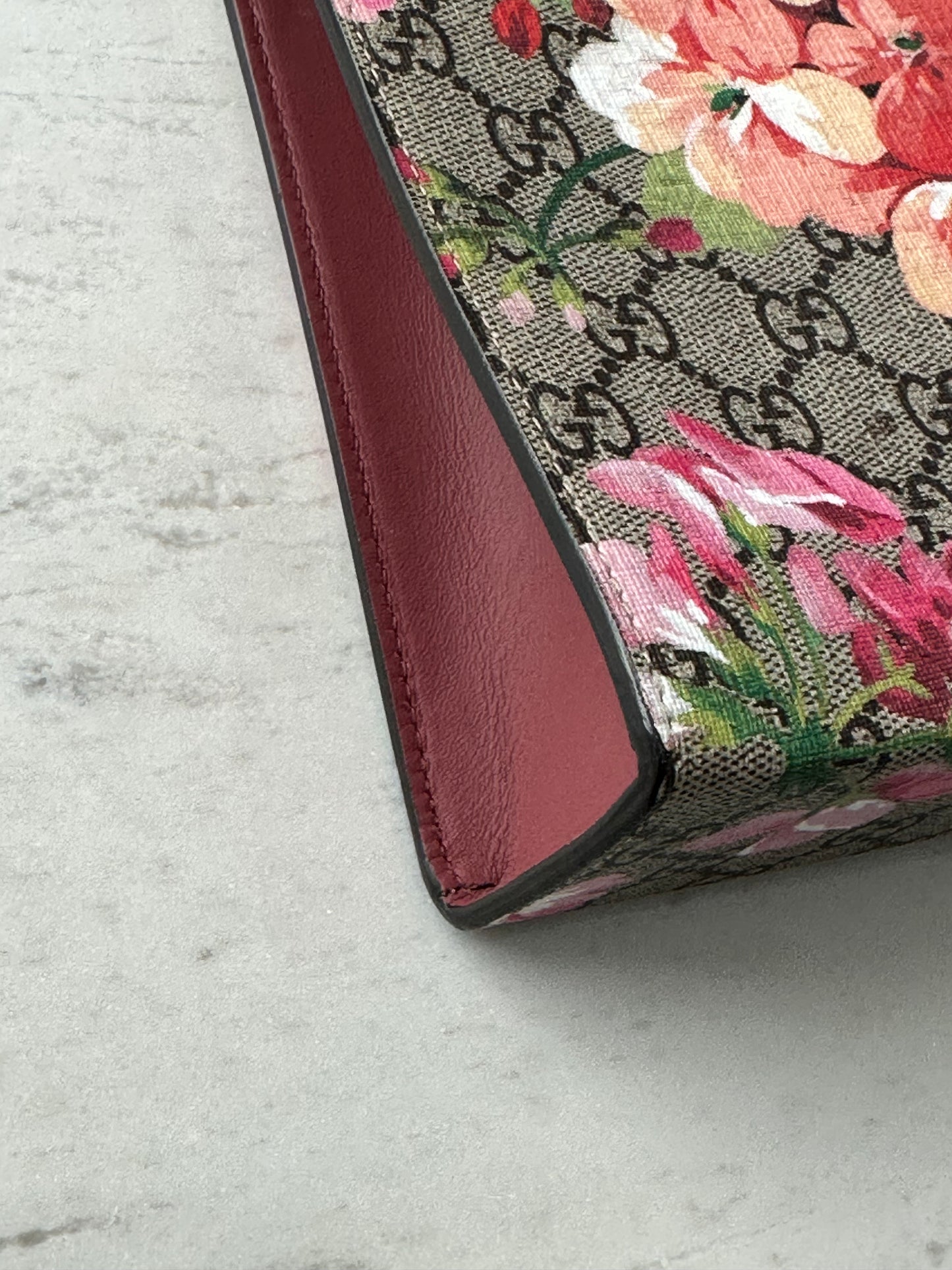 Gucci blooms toiletry large siye