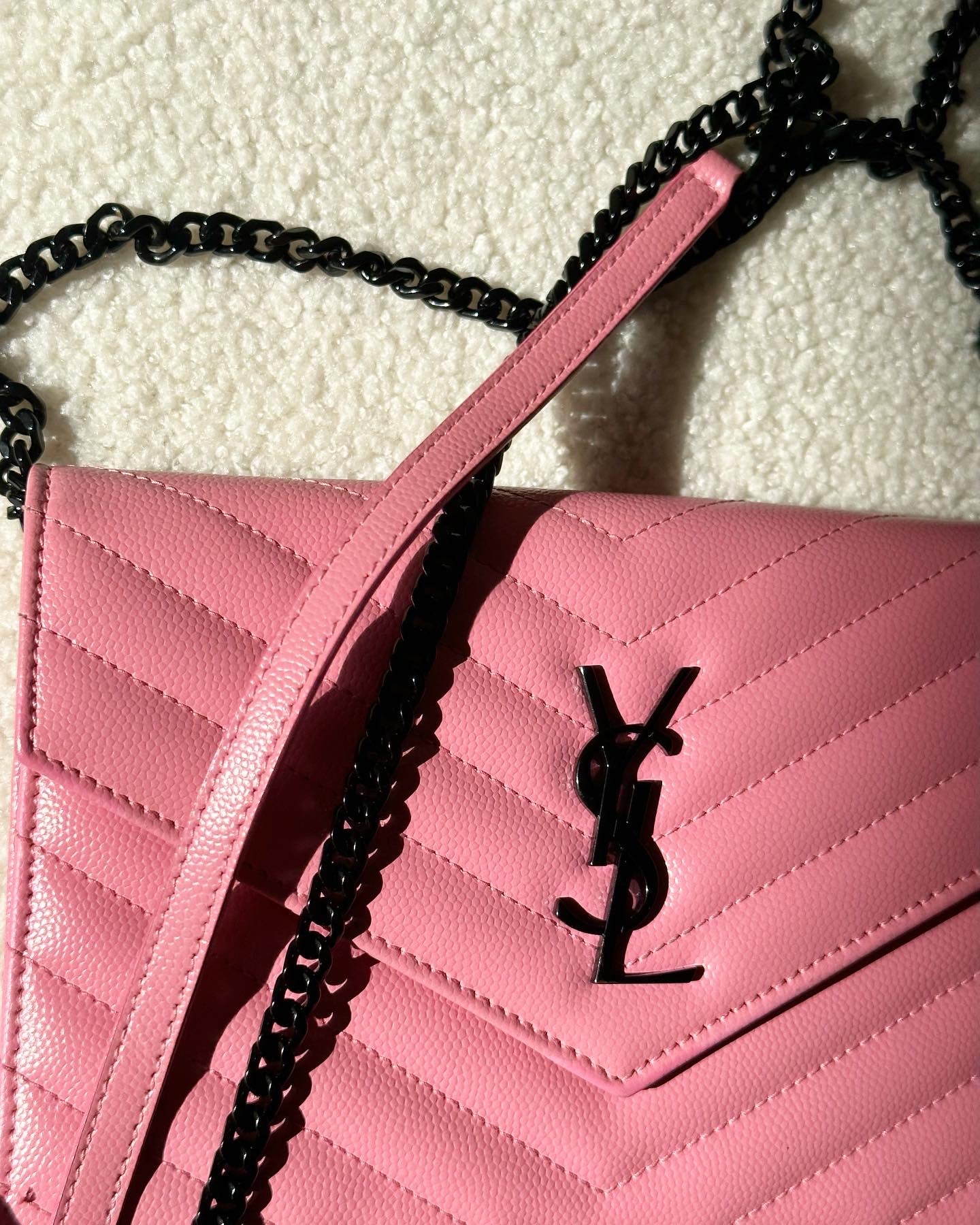 Saint Laurent Pink wallet on chain