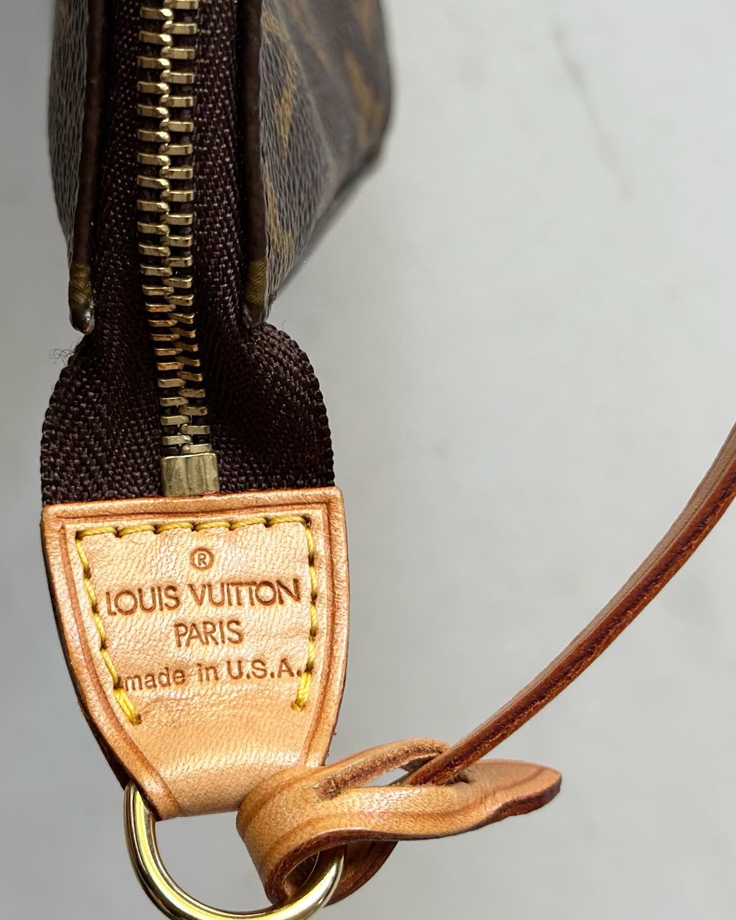 LOUIS VUITTON Pochette Accessorie Monogram