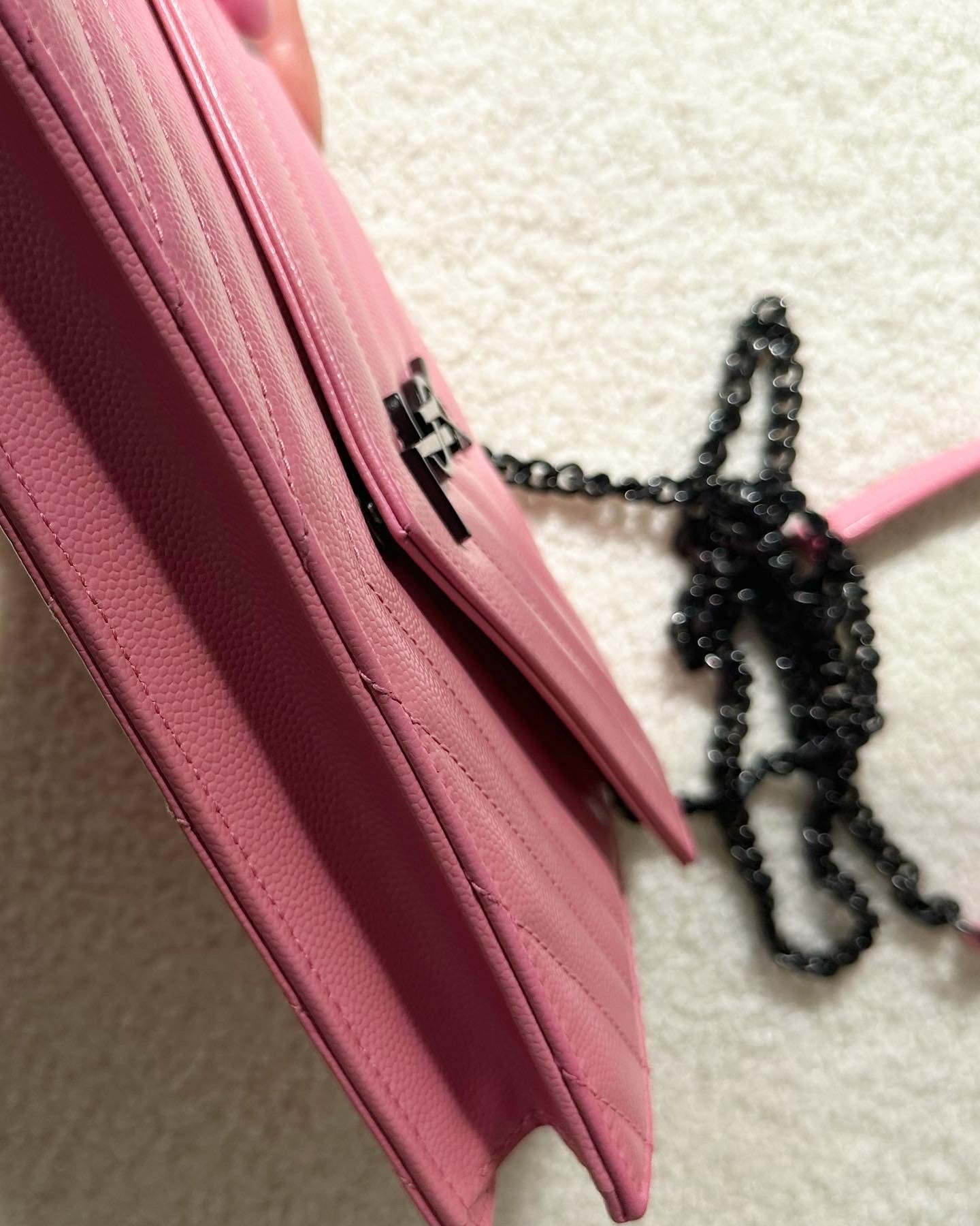 Saint Laurent Pink wallet on chain