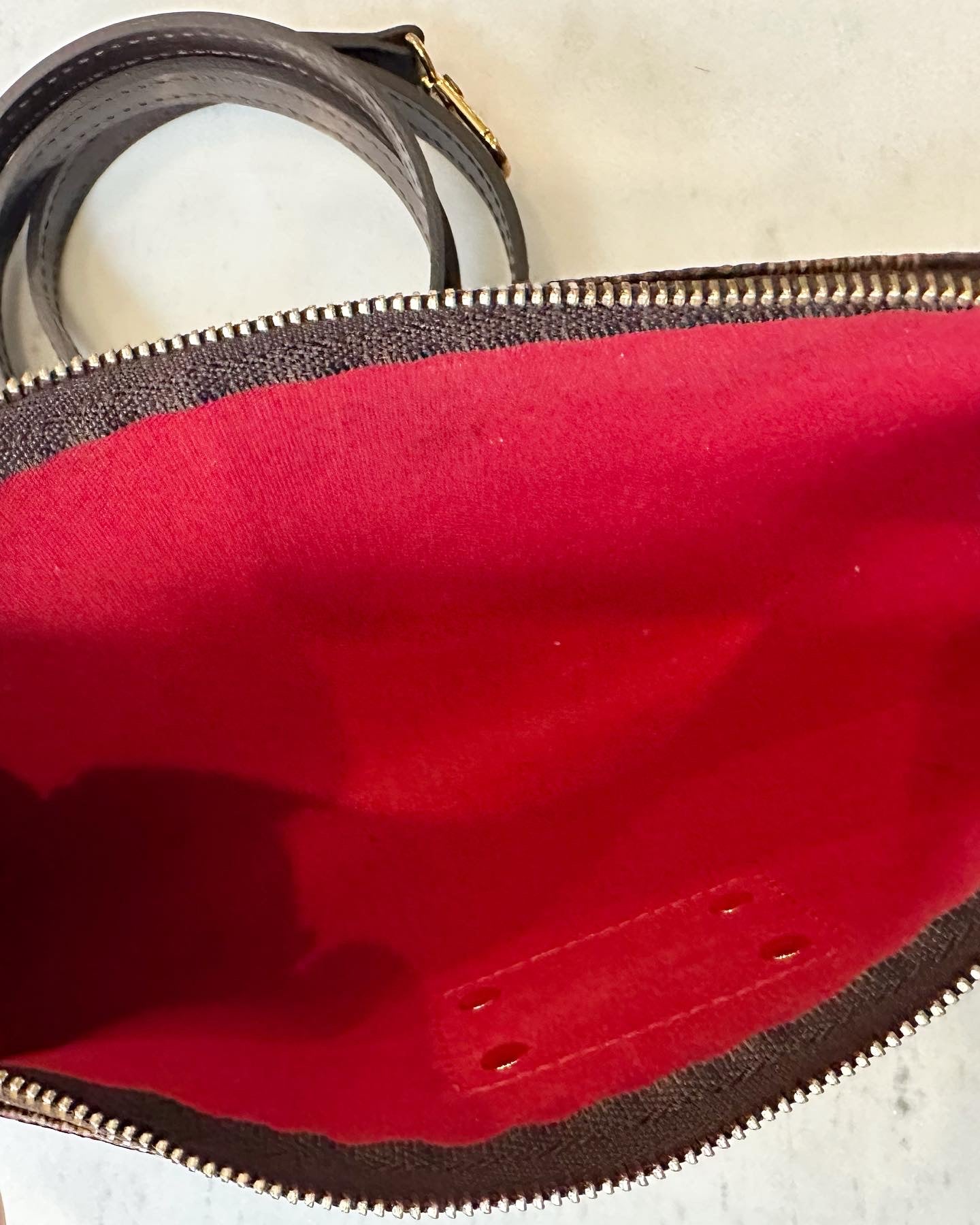 Louis Vuitton Eva Clutch DE
