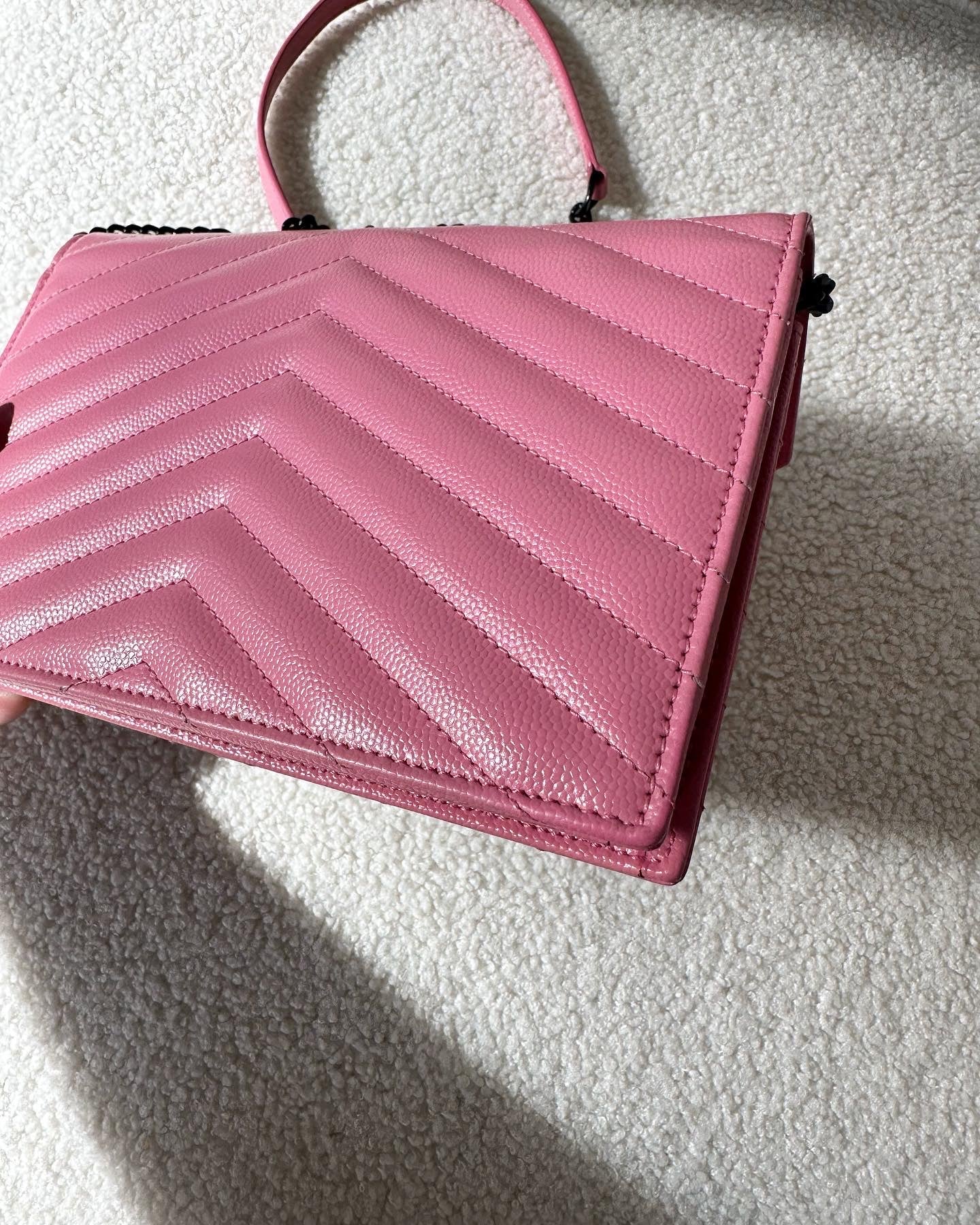Saint Laurent Pink wallet on chain