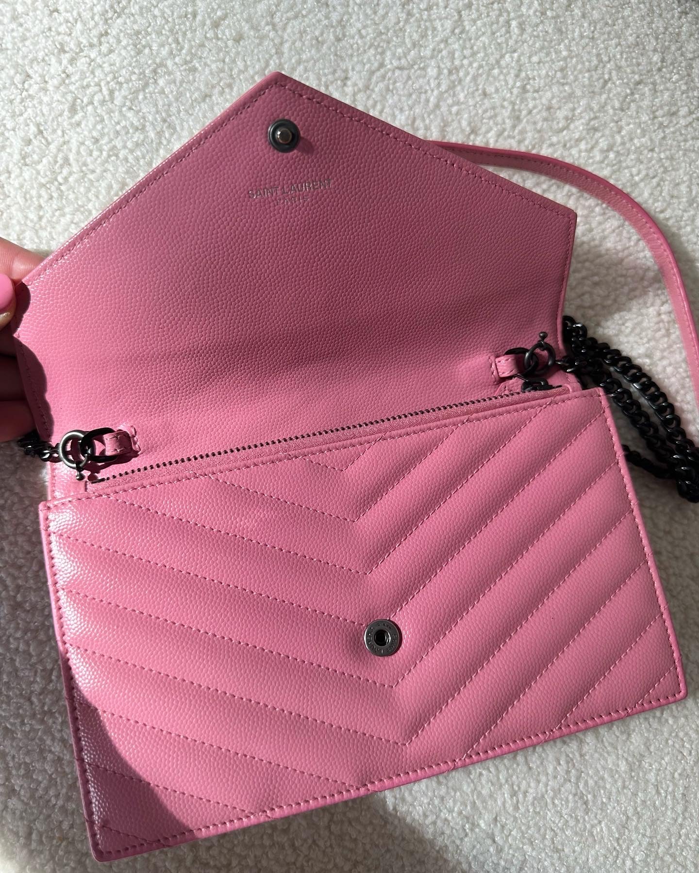 Saint Laurent Pink wallet on chain