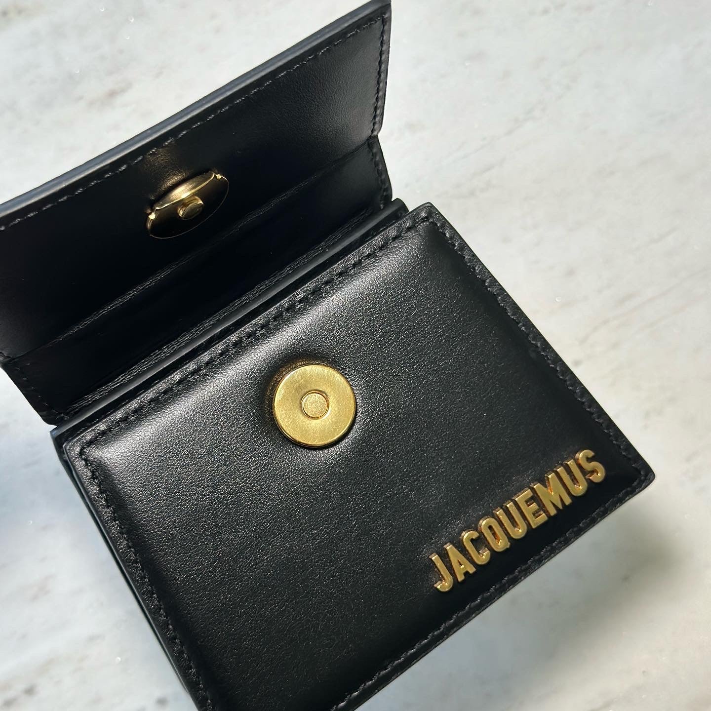 Jacquemus le chiquito bag. black