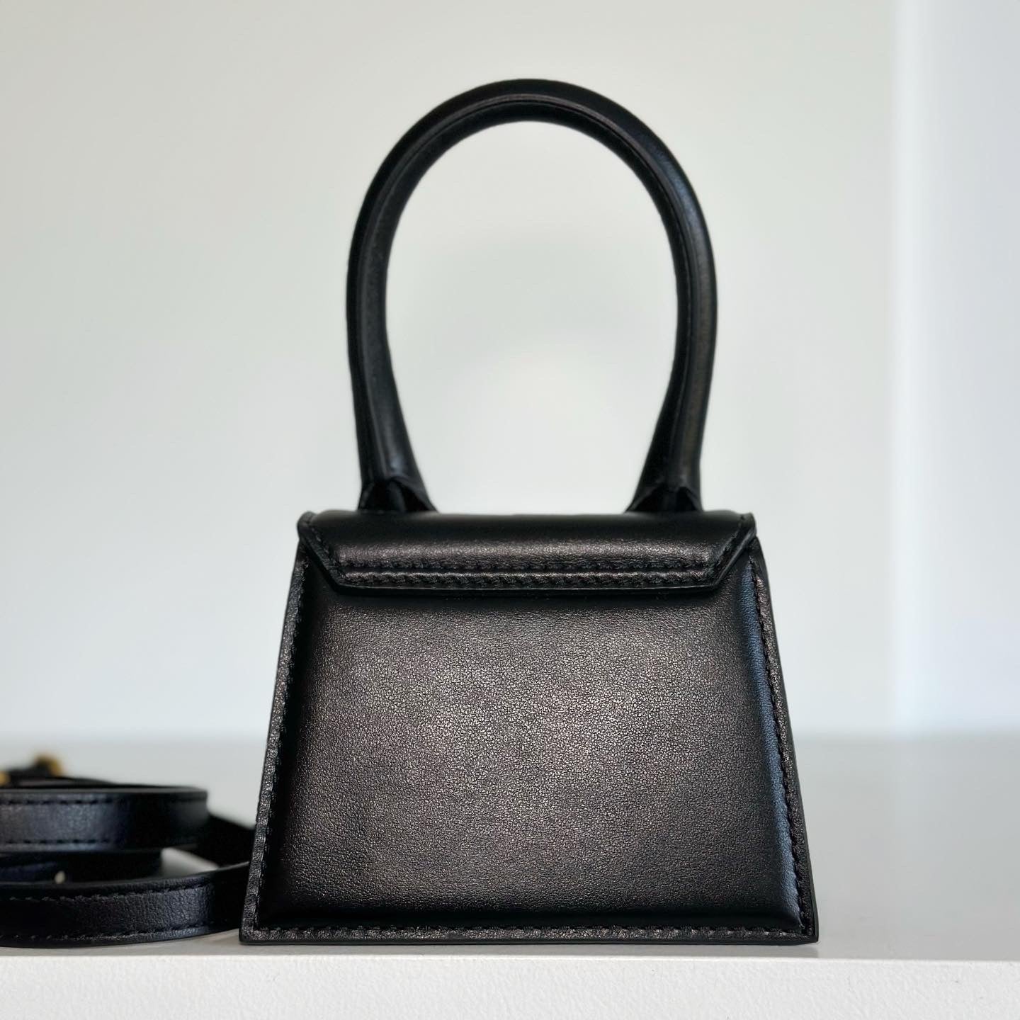 Jacquemus le chiquito bag. black