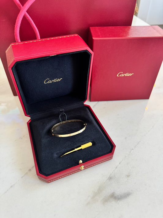 Cartier love bracelet small model 10 diamonds