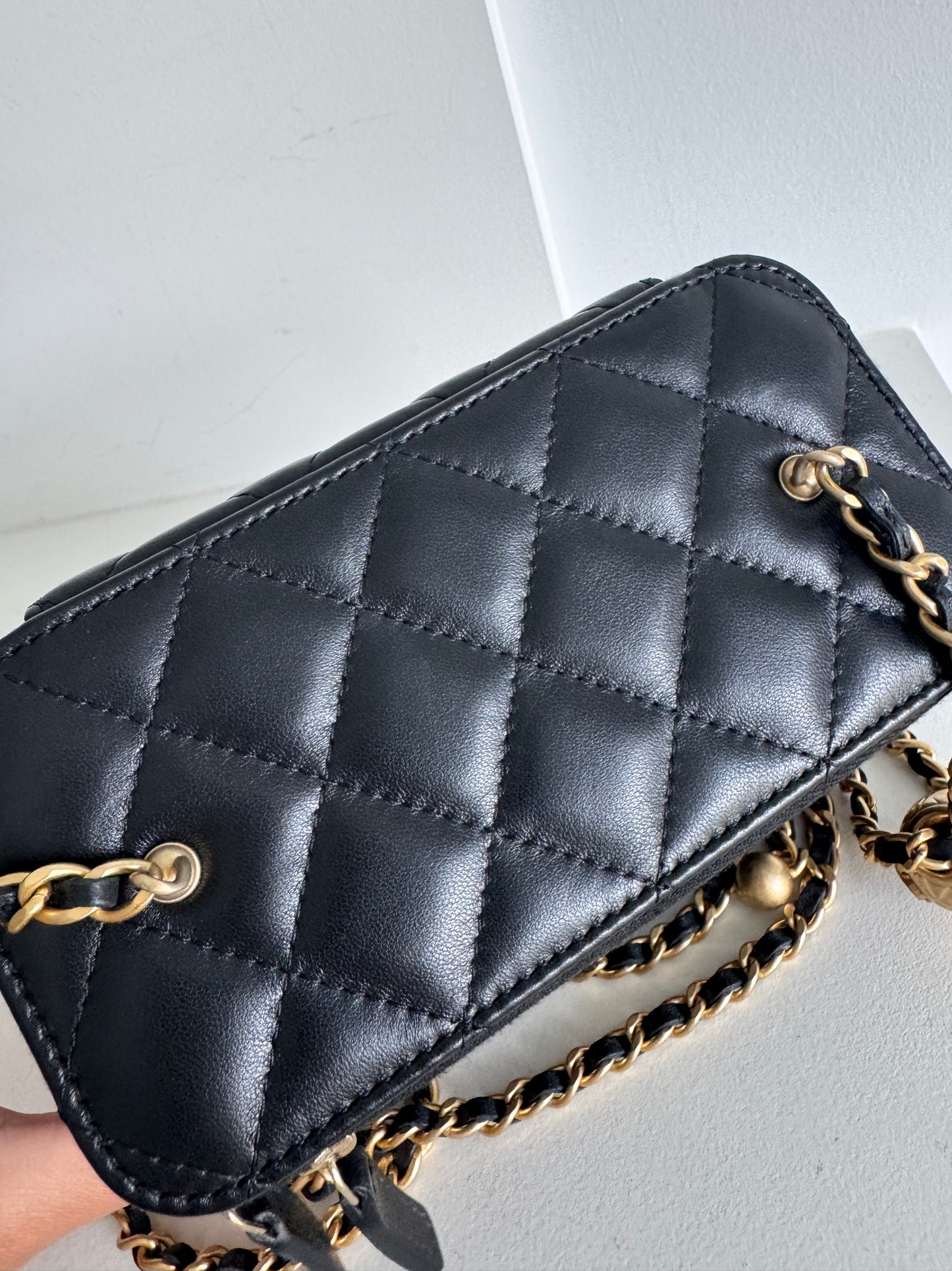 Chanel Pearl Crush Vanity Case, Black lambskin GHW